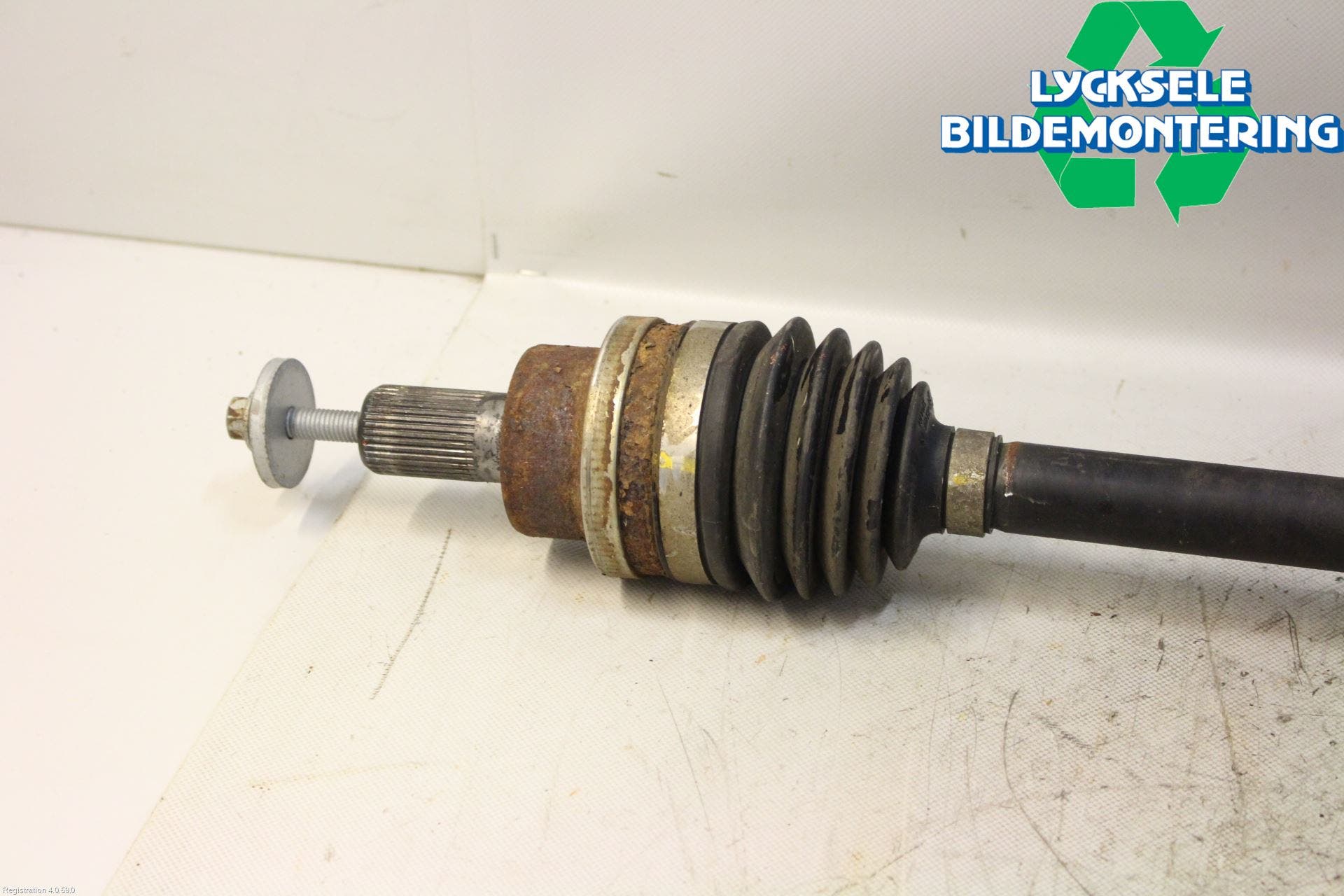 Ford KUGA 08-12 Drivaxel Bak Höger