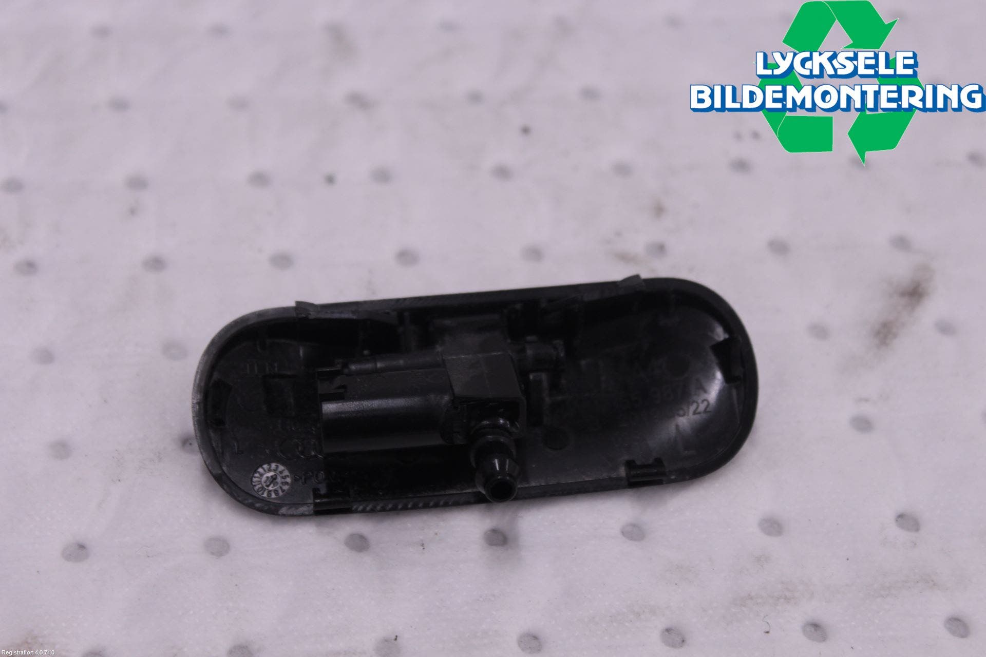 Audi A4/S4 B9 20- Spolarmunstycke Rutor