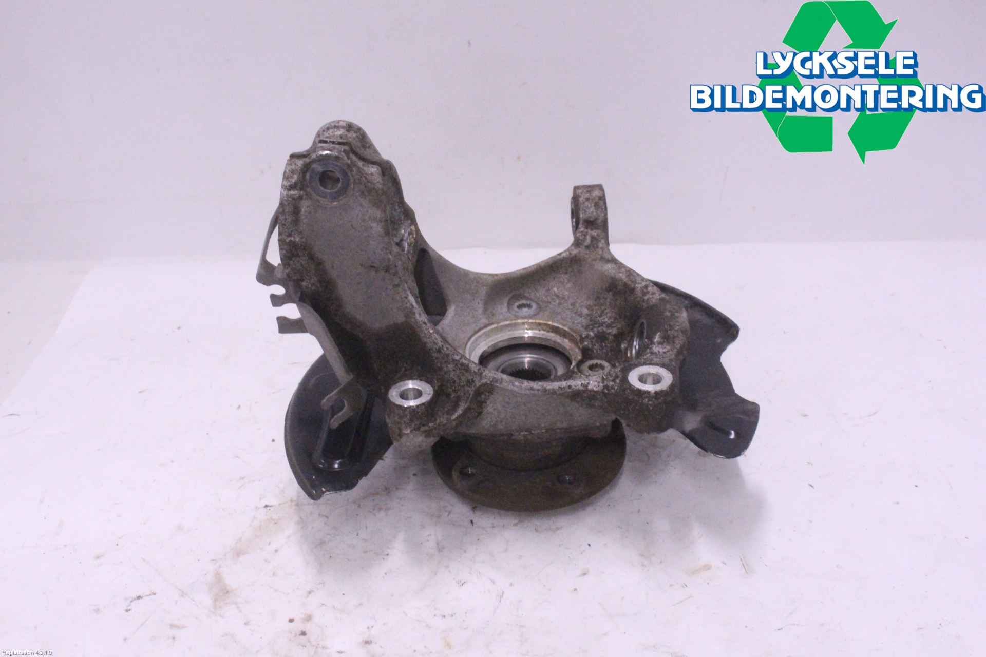 Volkswagen VW PASSAT 20-24 Styrspindel Lagerhus Vä