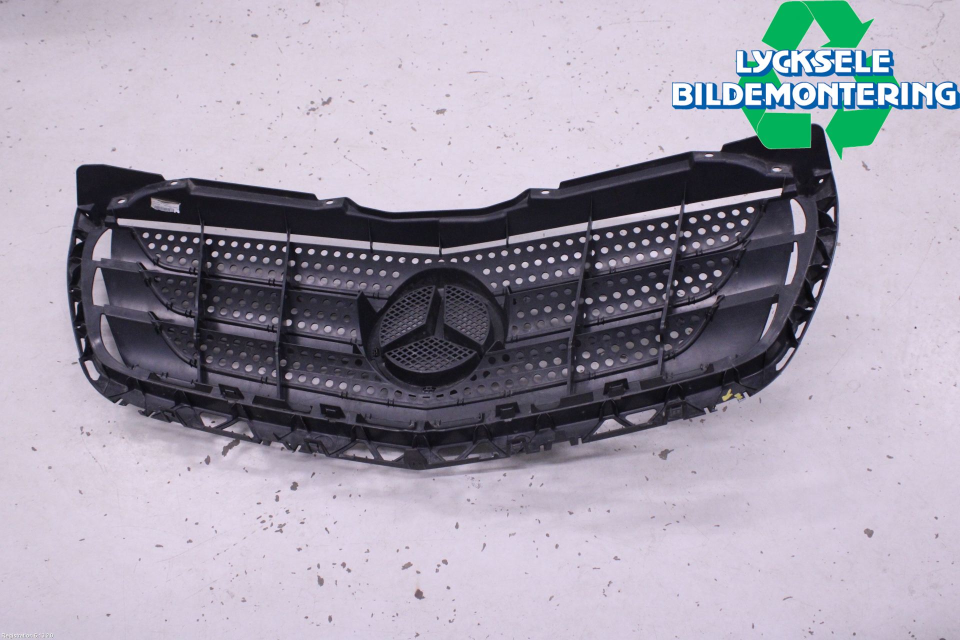 Mercedes-Benz MB SPRINTER (W906) 06-18 Grill Komp