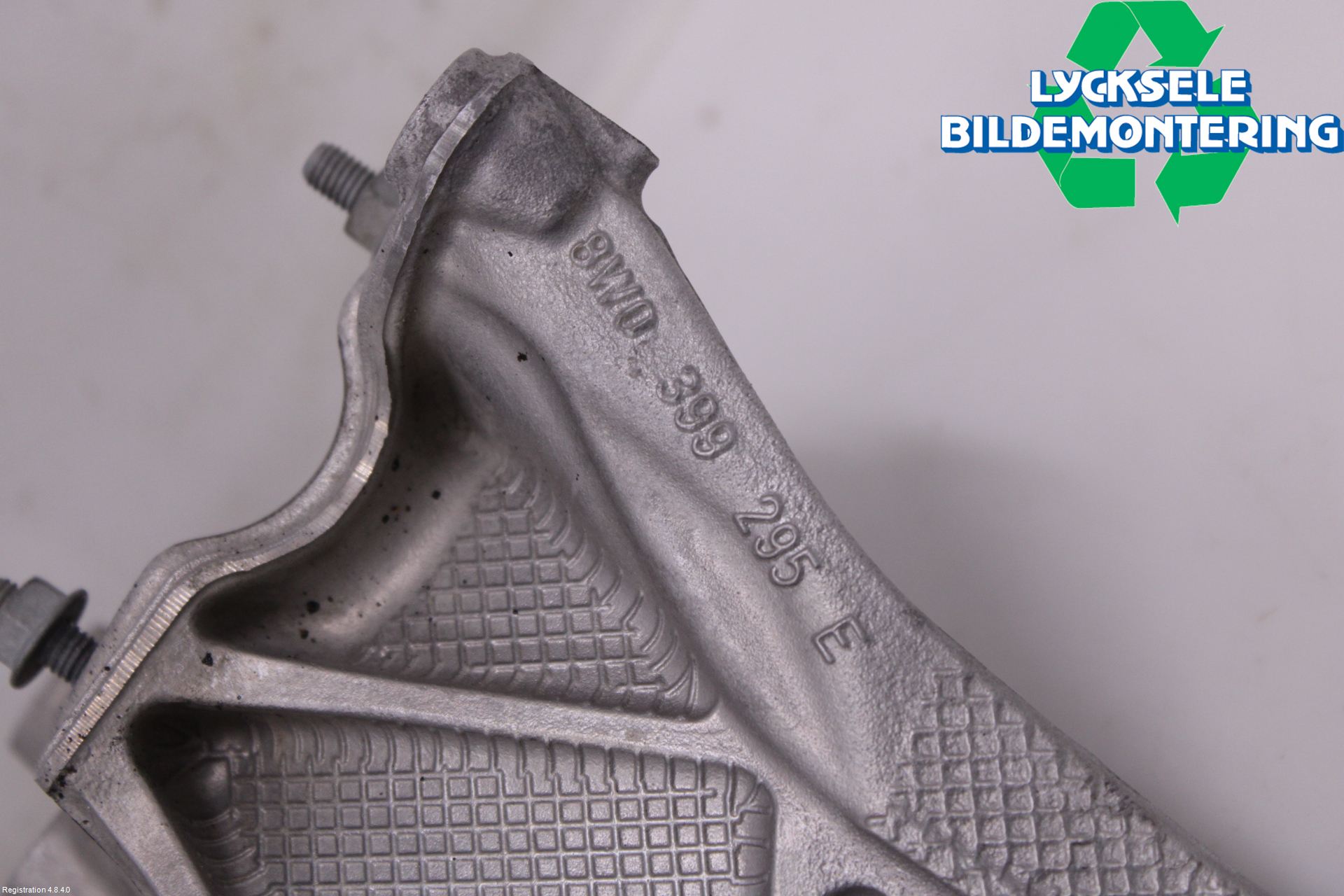 Audi A4/S4 B9 20- Framvagnsbalk