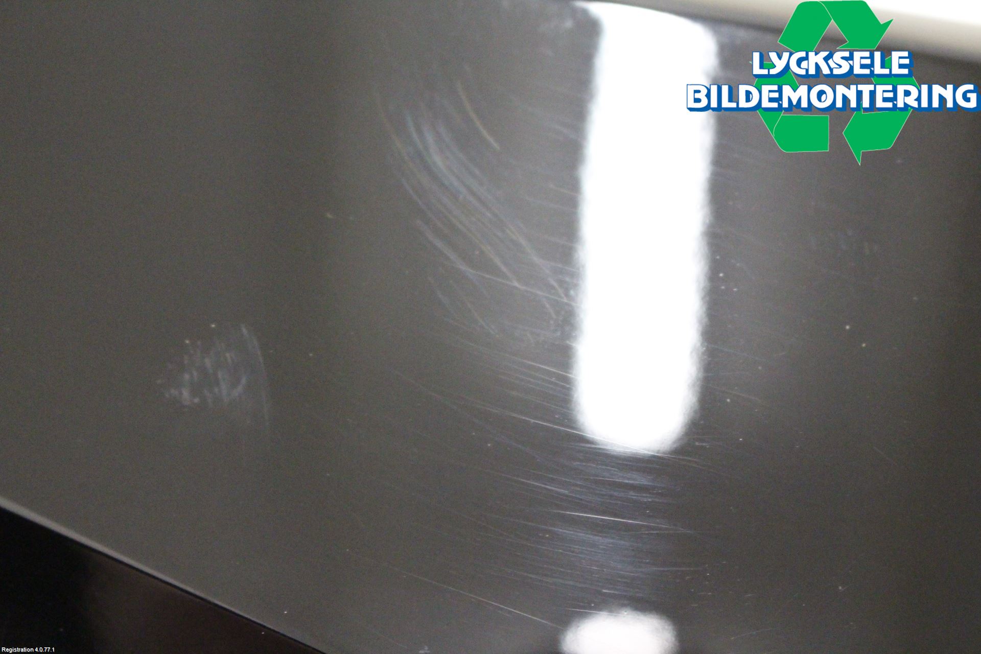 Nissan LEAF 18- Spoiler Bak