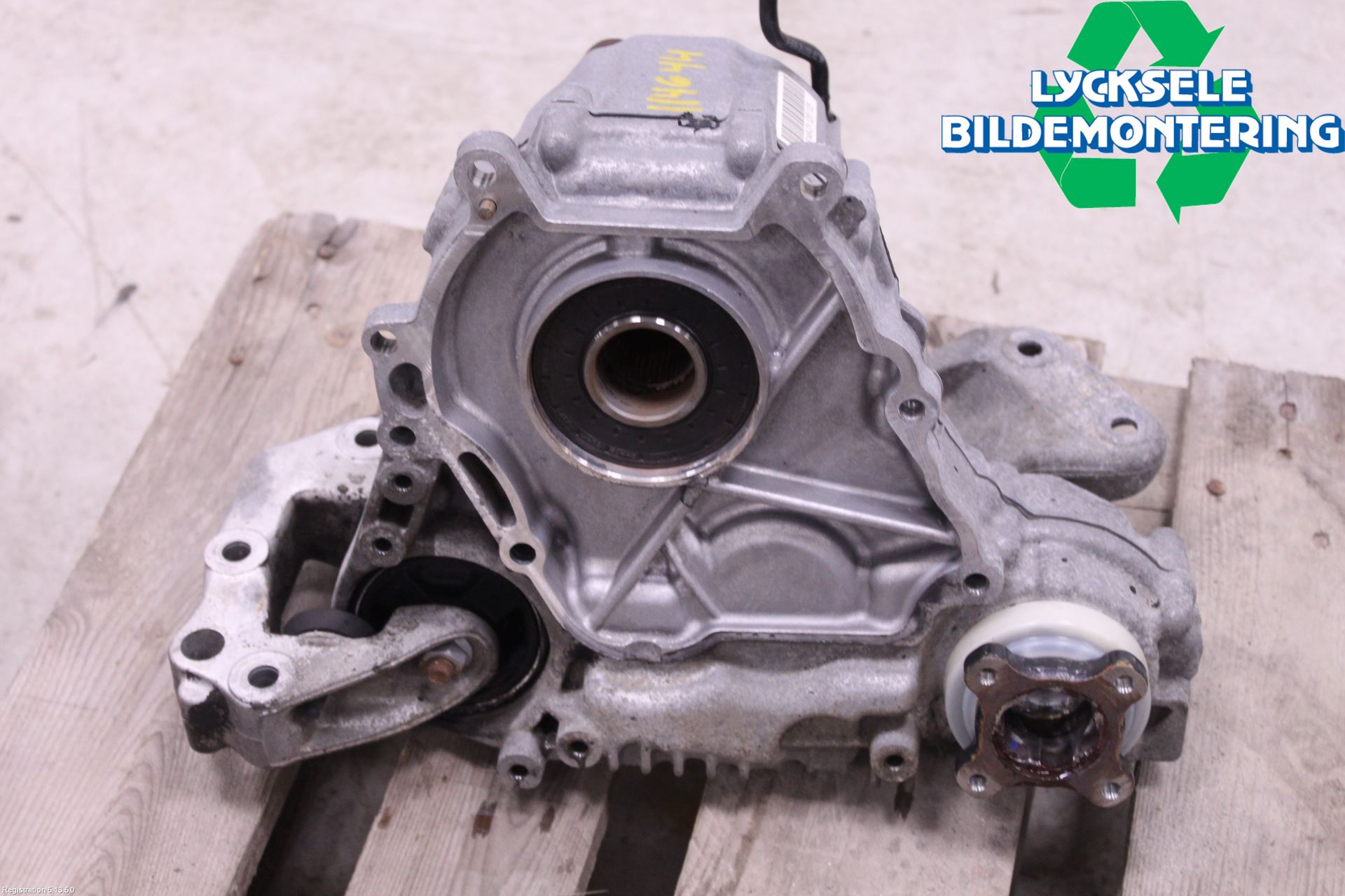 BMW 5 F10/F11/F18 09-17 Växel Fördelningslåda