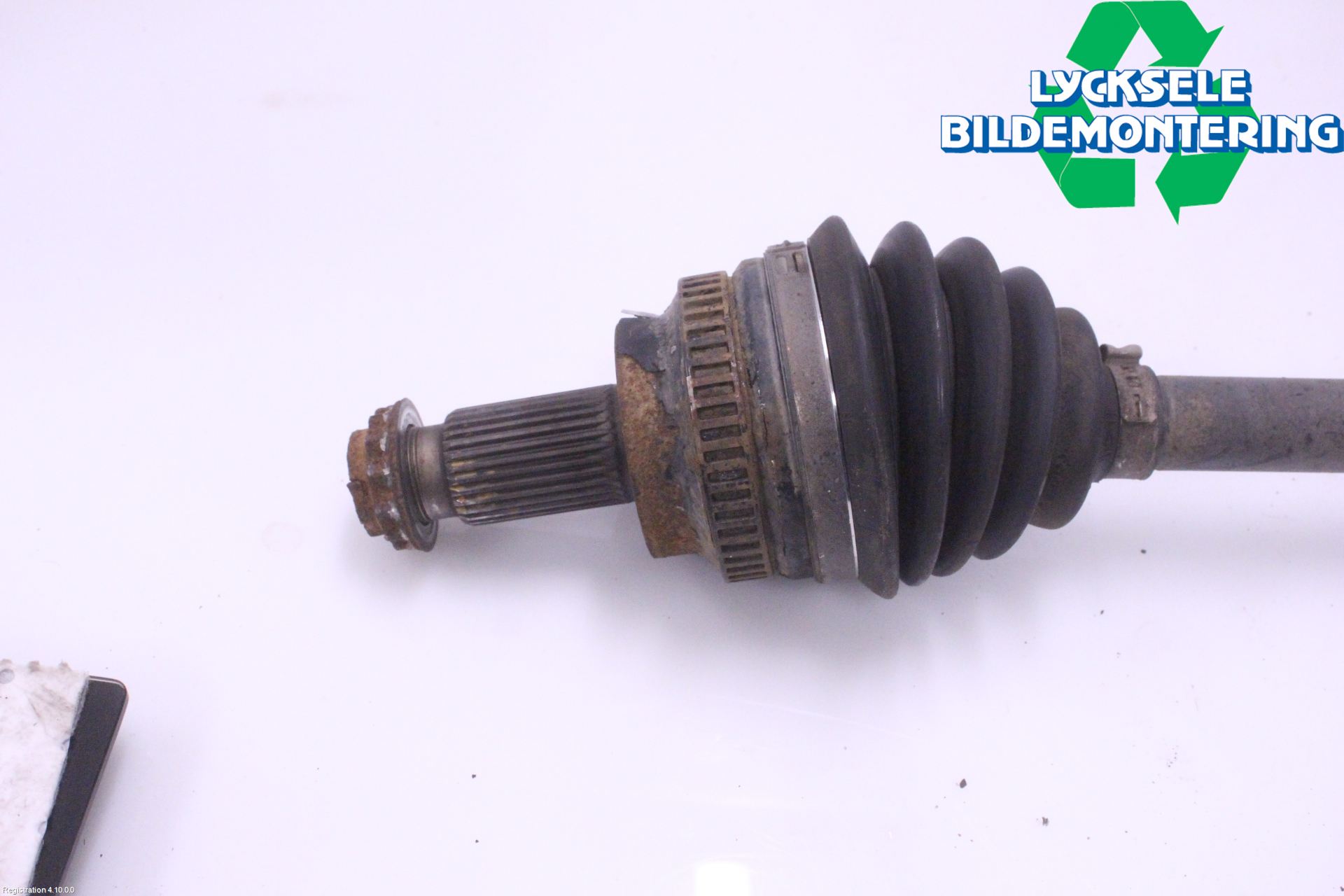 BMW 5 E60/61 Sed/Tou 02-10 Drivaxel Fram Höger