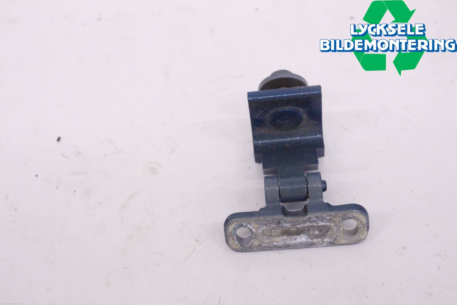 Skoda KODIAQ 17-24 Bakluckegångjärn Vä