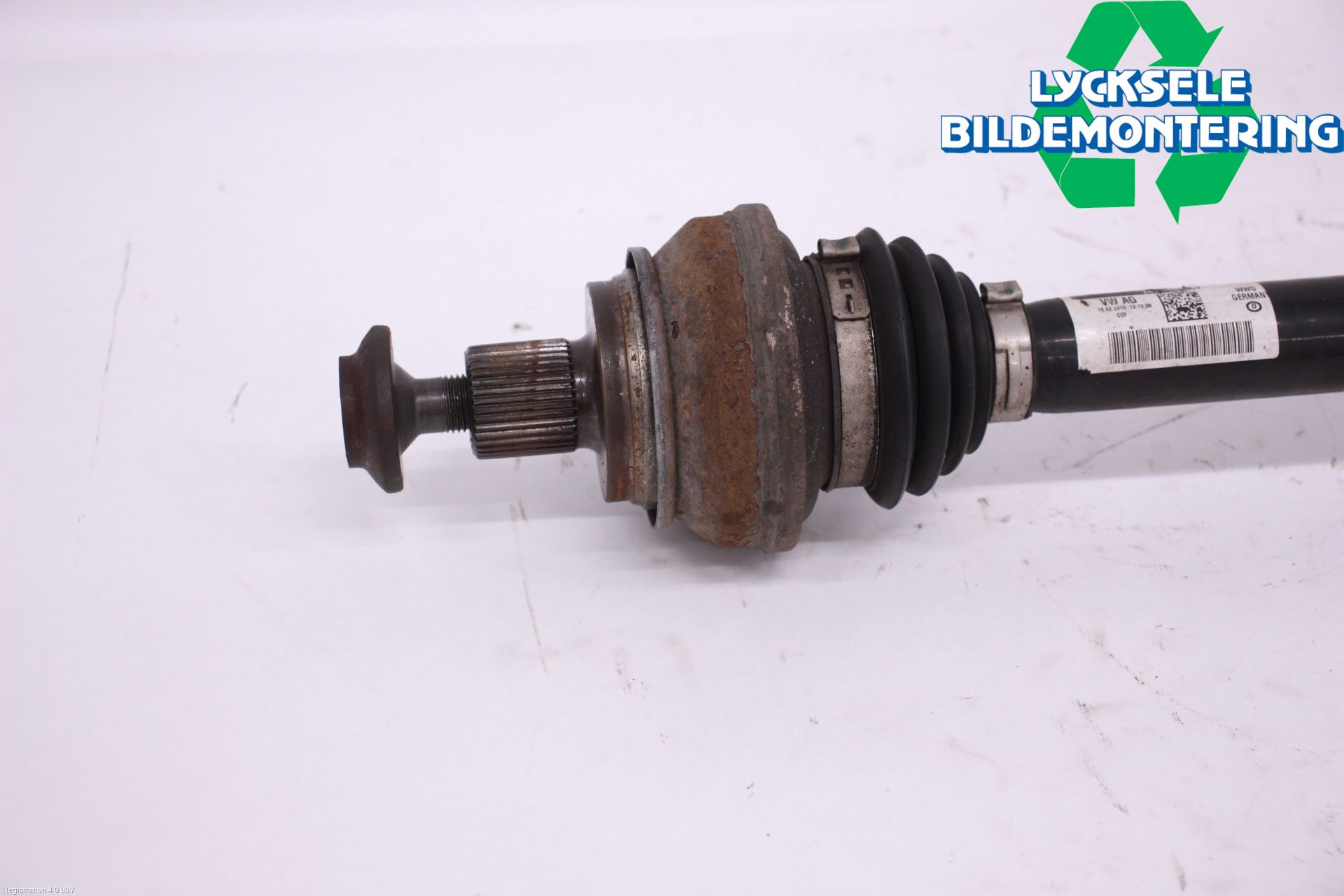 Audi A4 ALLROAD 17- Drivaxel Bak Höger