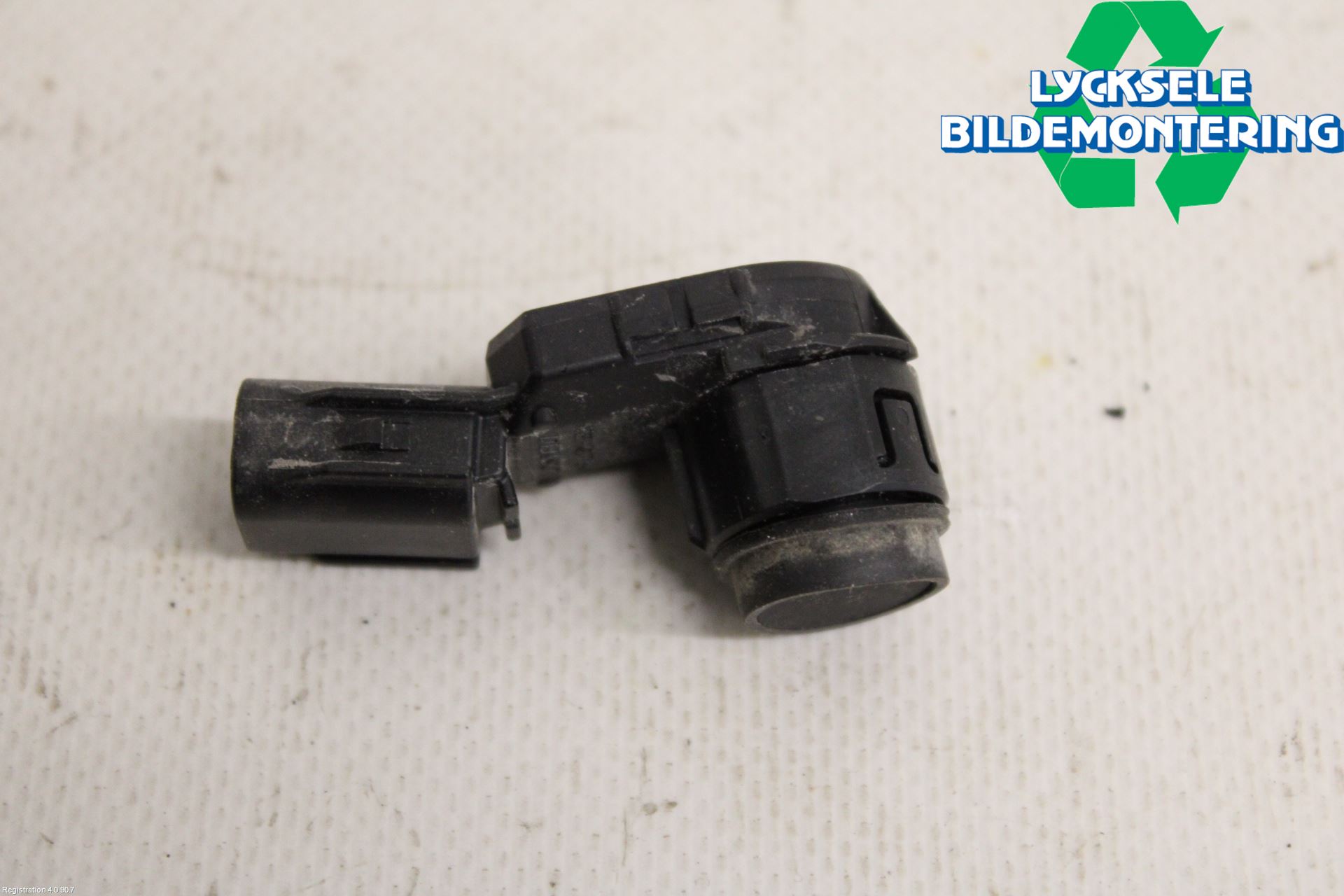 Toyota RAV4 19- Parkeringshjälp Frontsensor