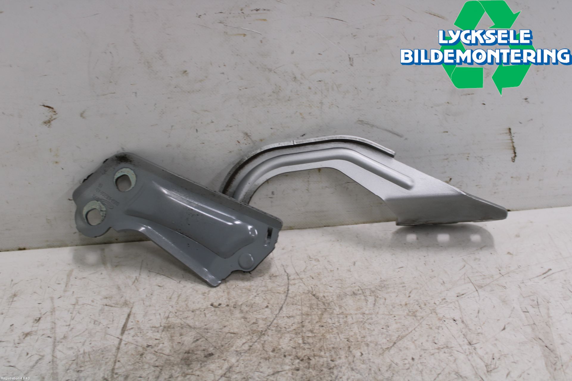 Ford FOCUS 15-18 Huvgångjärn