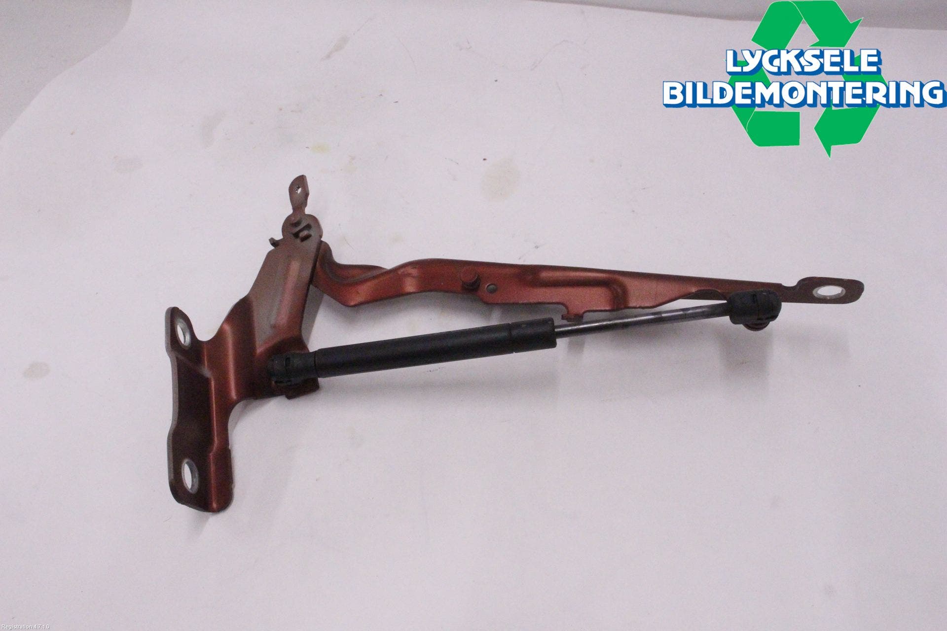 Volvo XC60 09-13 Huvgångjärn