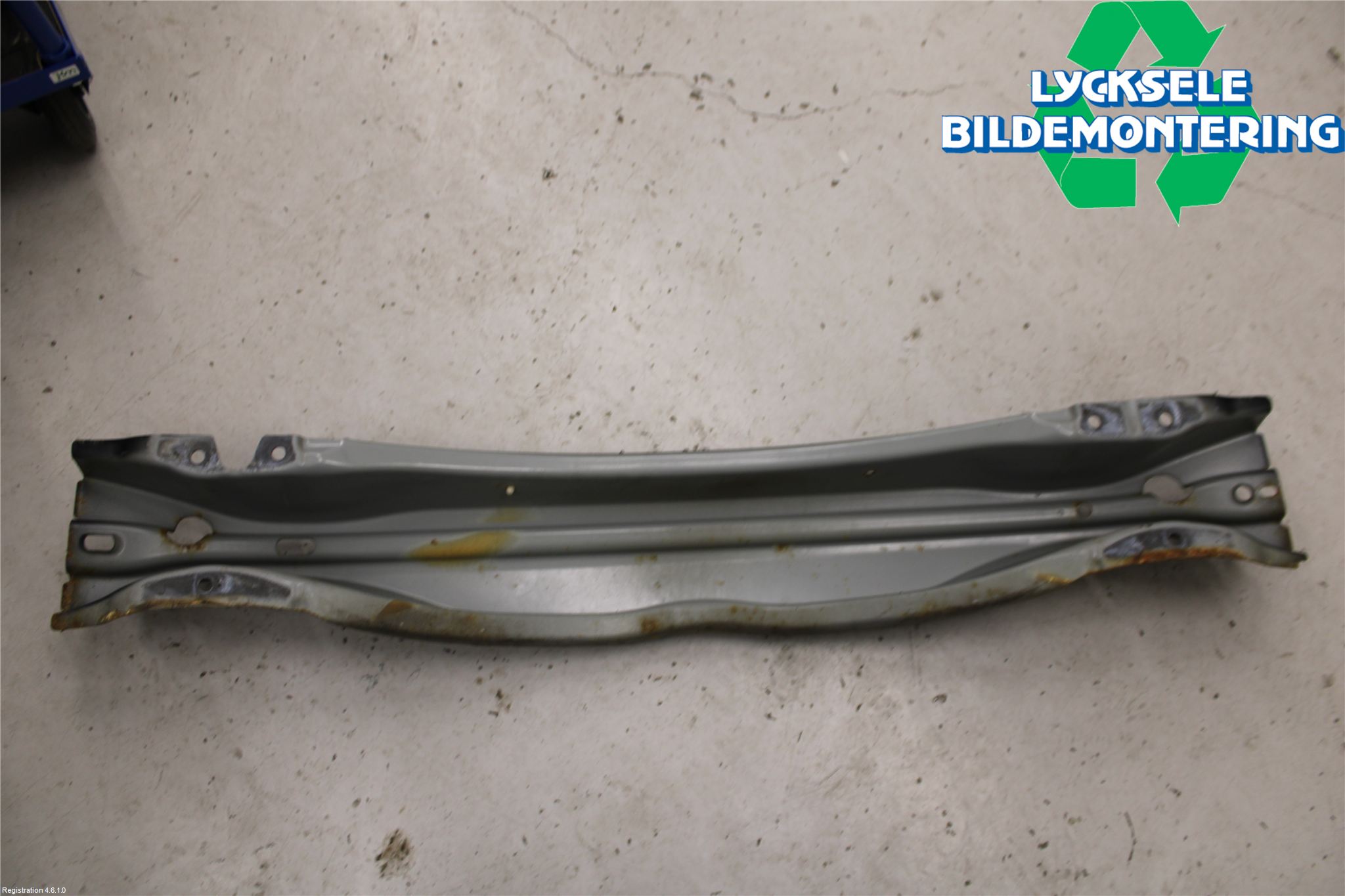 Volvo XC70 08-13 Stötfångarbalk Bak