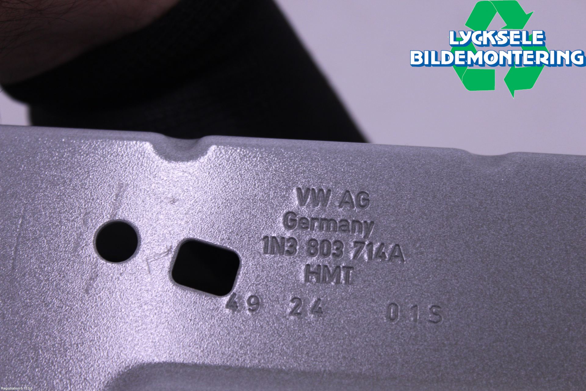 Volkswagen VW ID.5 22- Stötfångarfäste Fram Hö