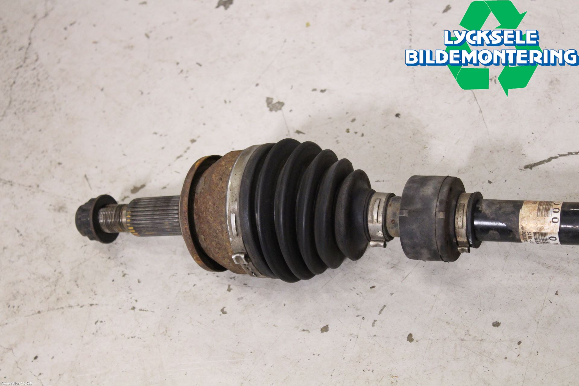 Toyota AVENSIS 16-18 Drivaxel Fram Höger