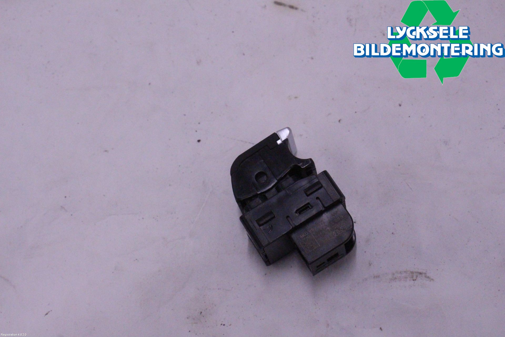 Audi A6 F2/C8 19- Strömställare Elhiss