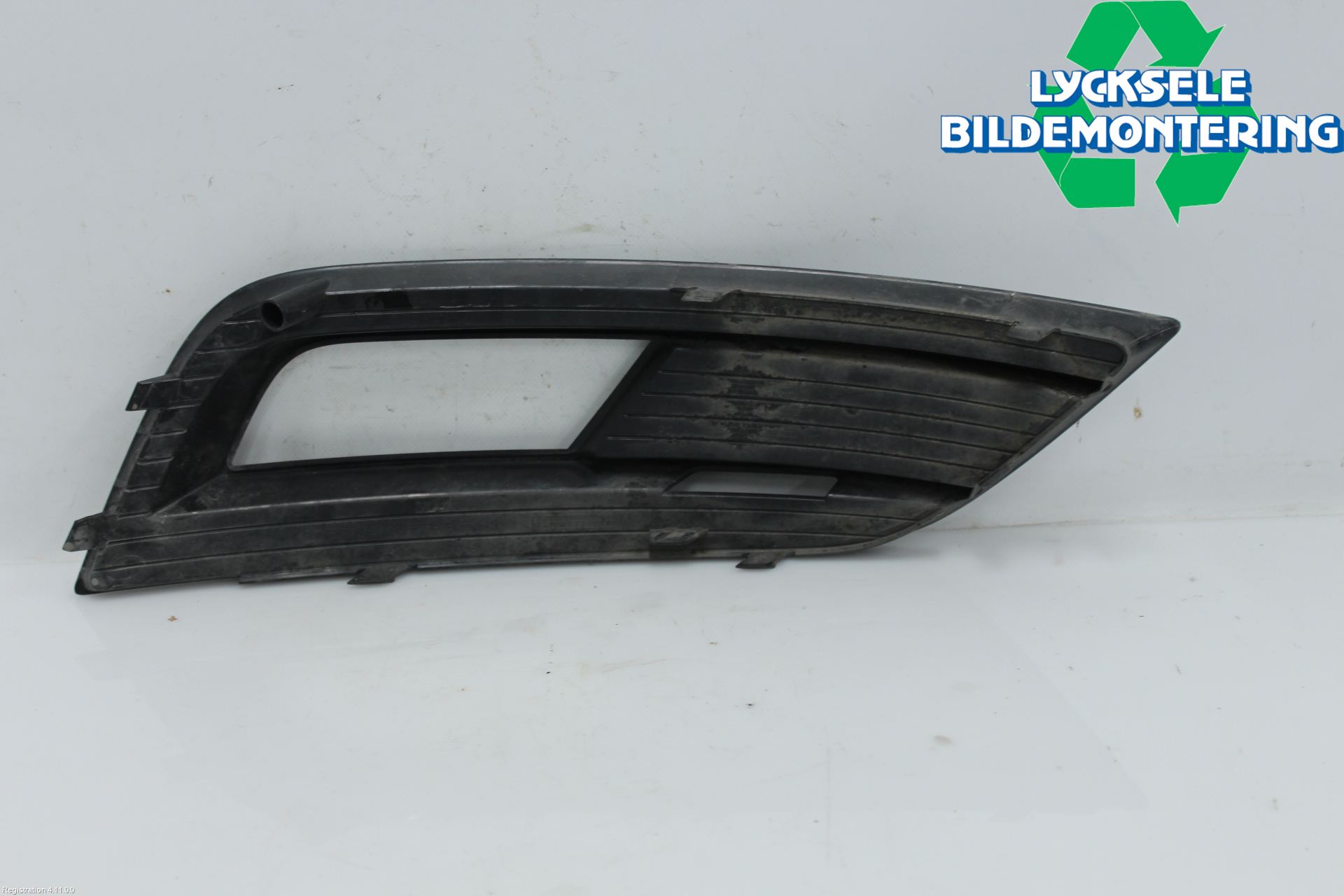 Audi A4 12-15 Dimljussarg Fram