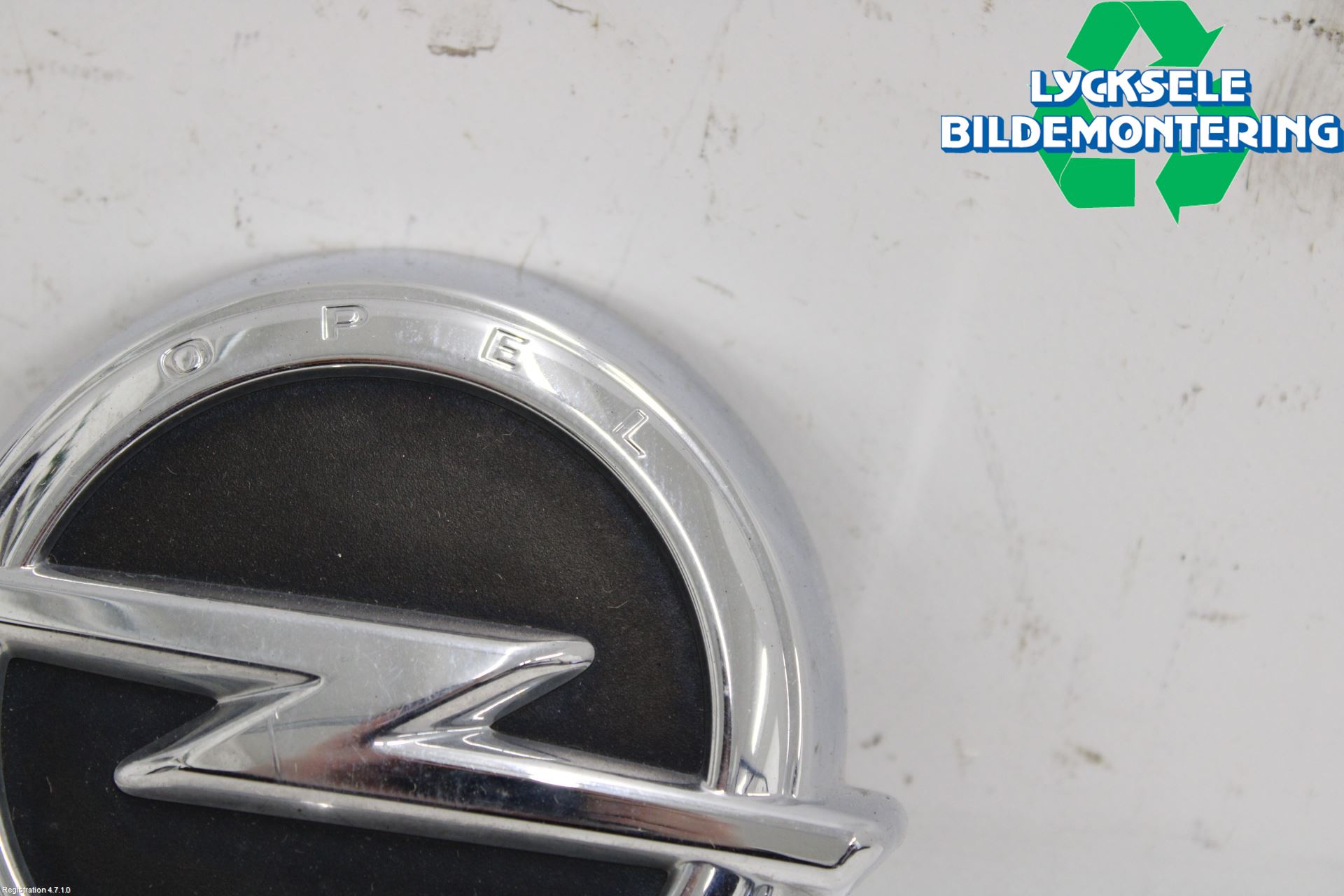 Opel CORSA E 15-19 Emblem