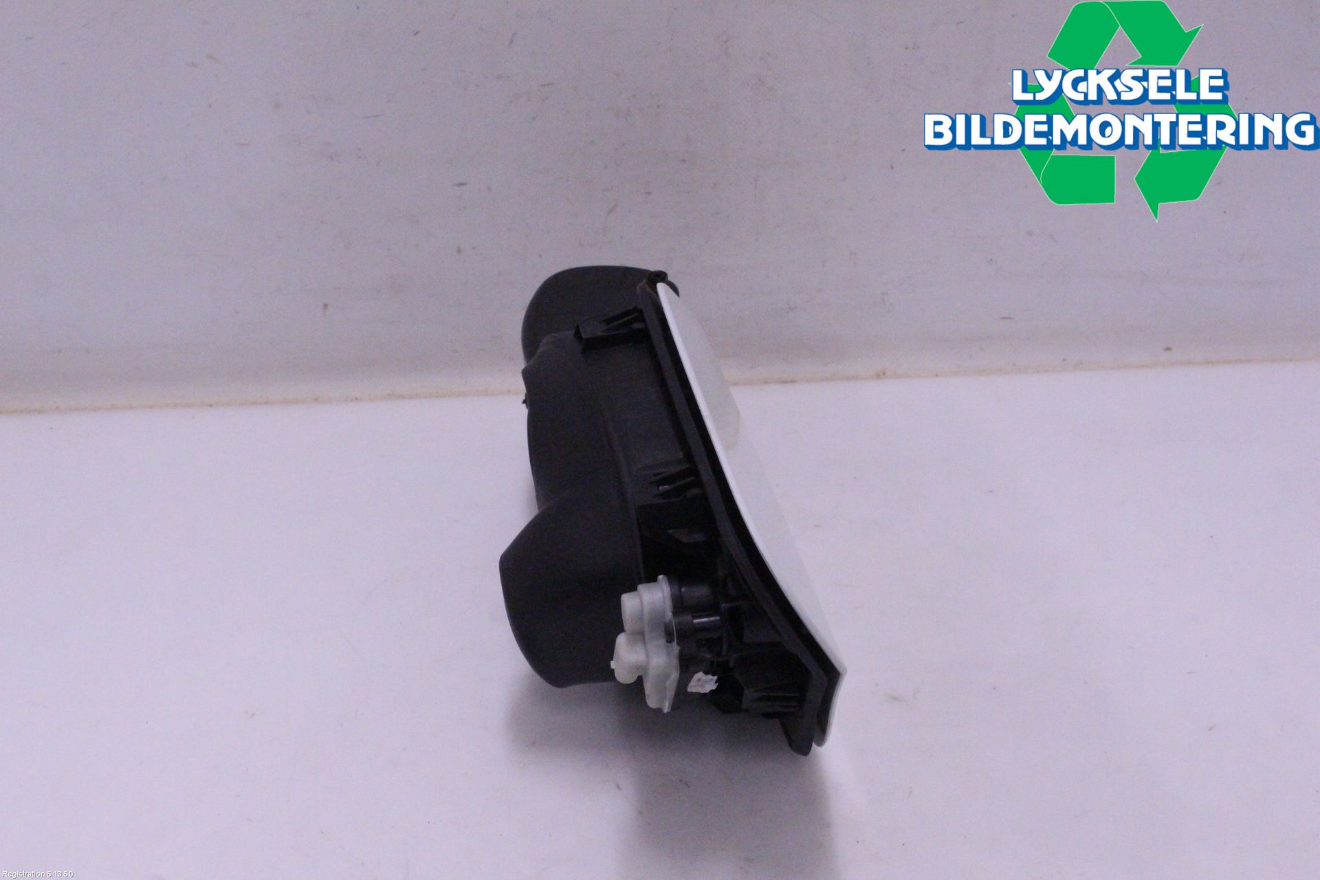 Volkswagen VW GOLF / E-GOLF VIII 20- Tanklucka