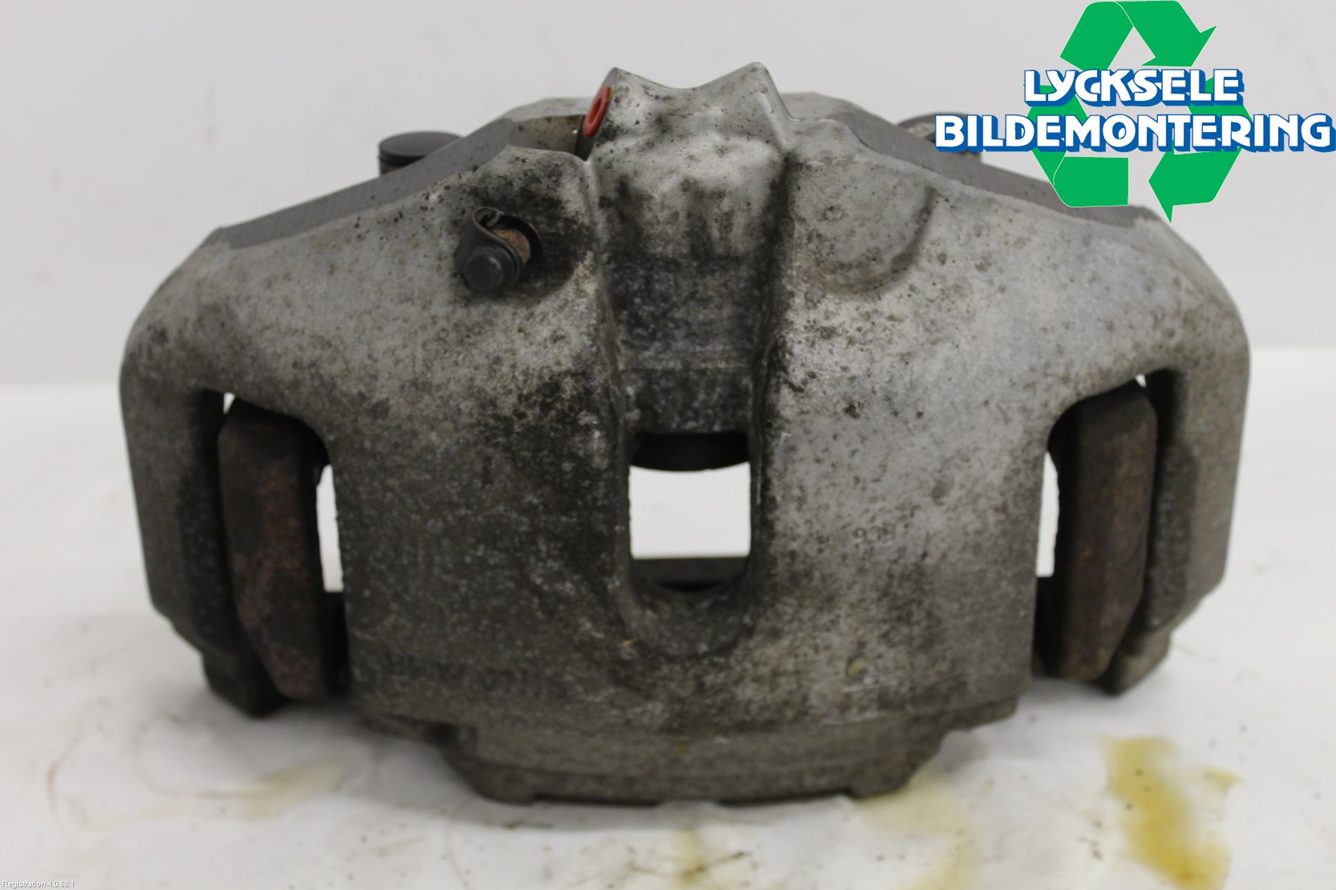 BMW 5 F10/F11/F18 09-17 Bromsok Fram Vänster