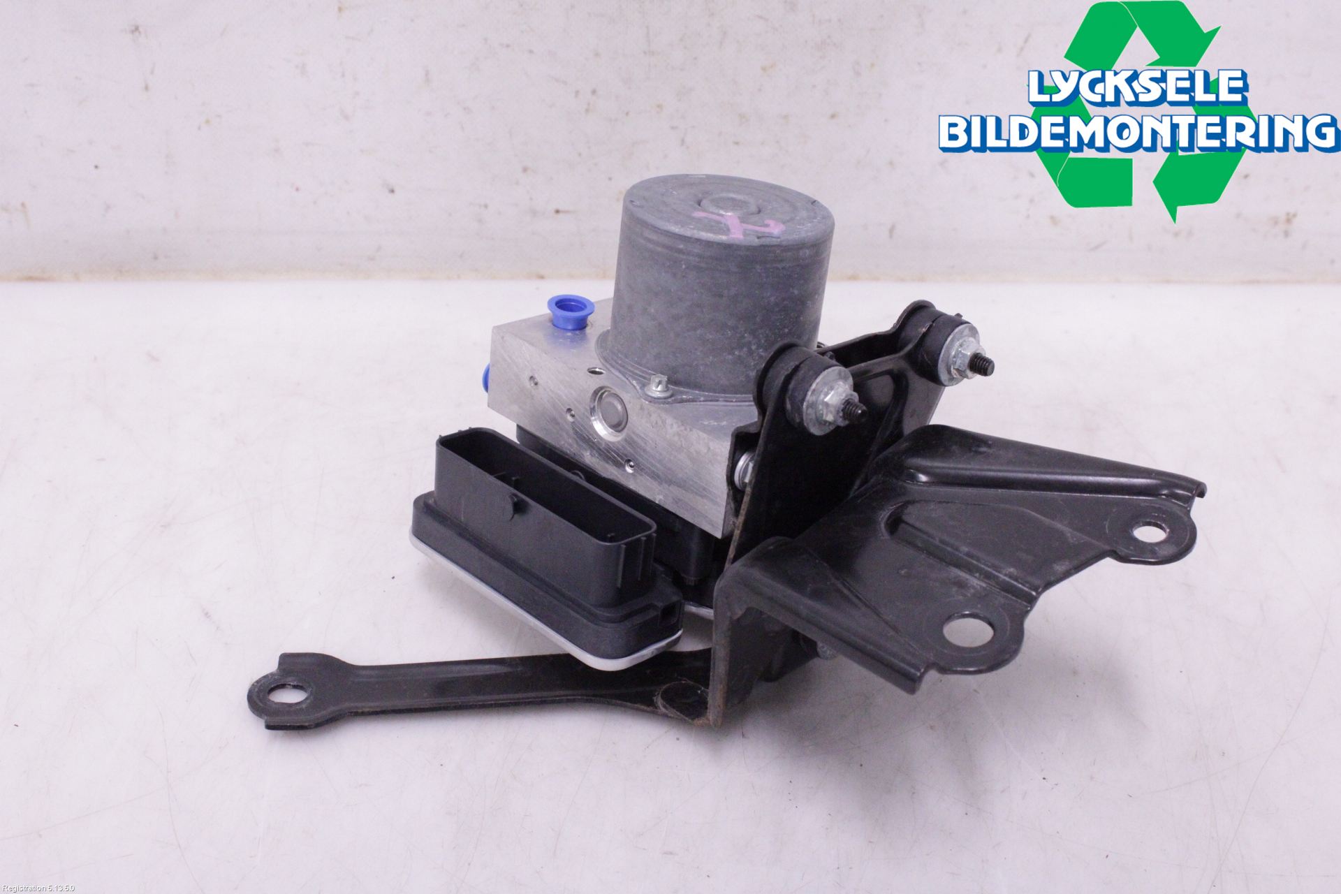 Toyota YARIS CROSS XP21 21- Abs Hydraulaggregat