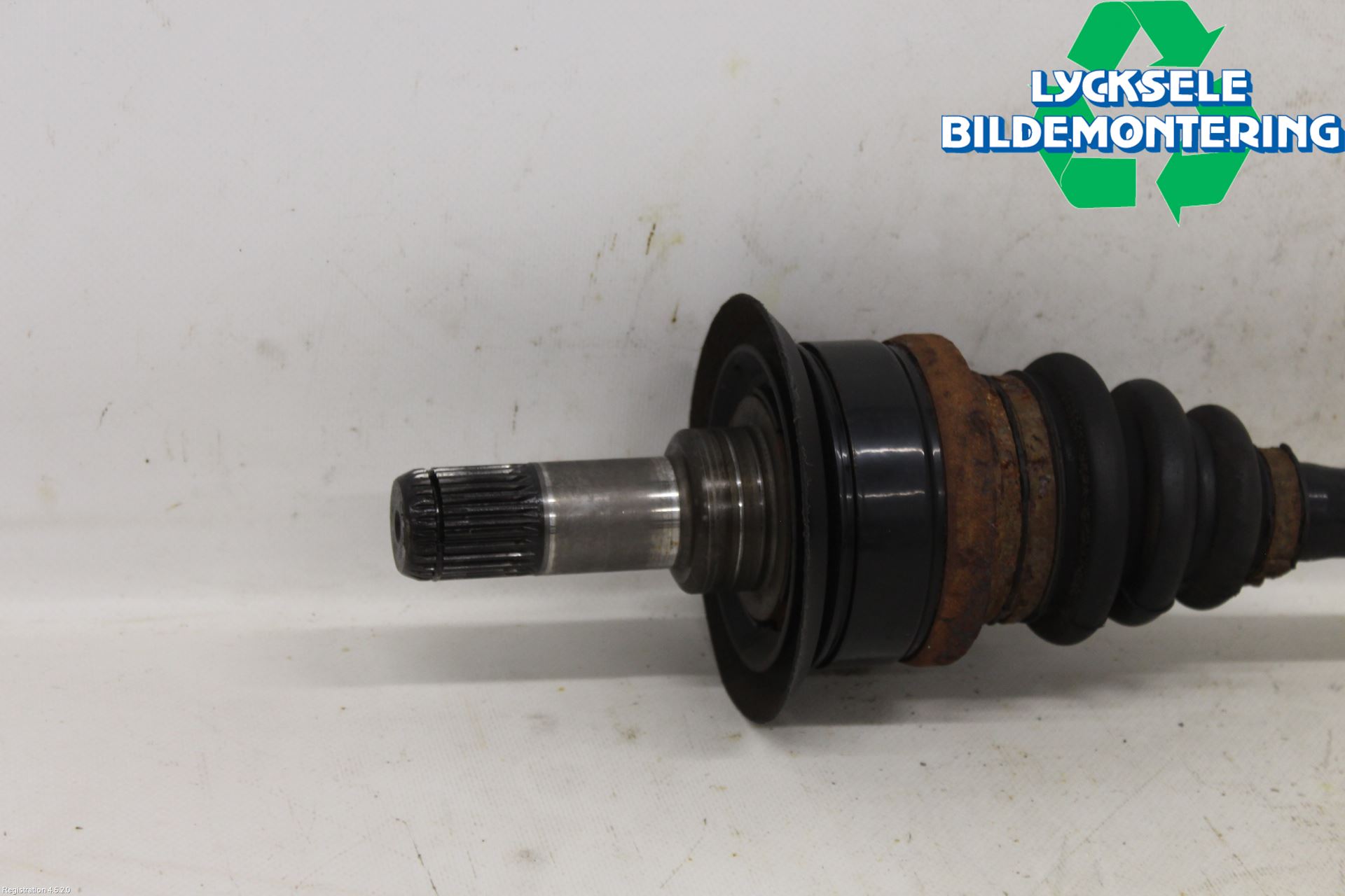 BMW 3 GT F34 13-19 Drivaxel Bak Vänster
