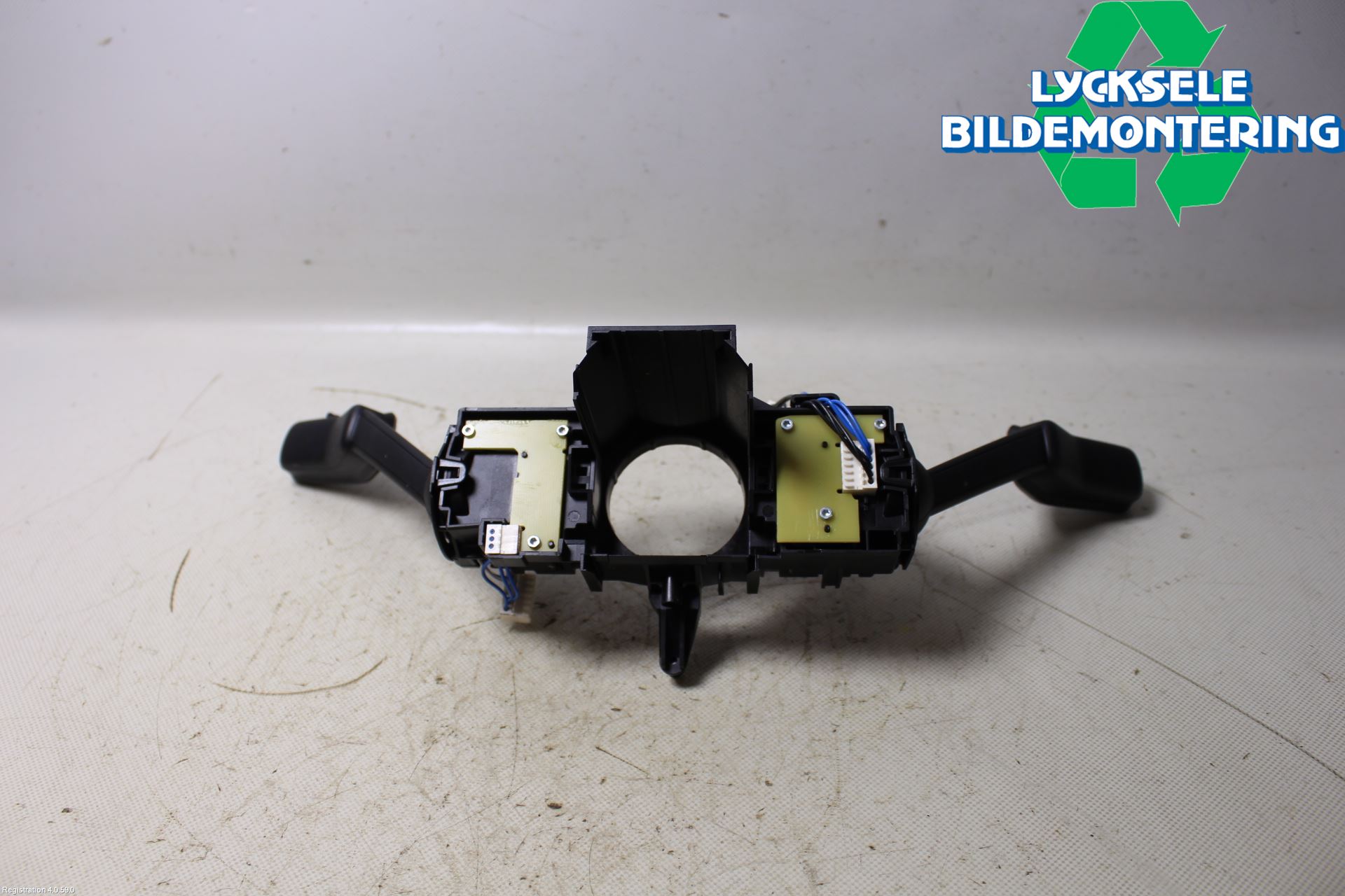 Volkswagen VW GOLF / E-GOLF VII 13-20 Spakcentral