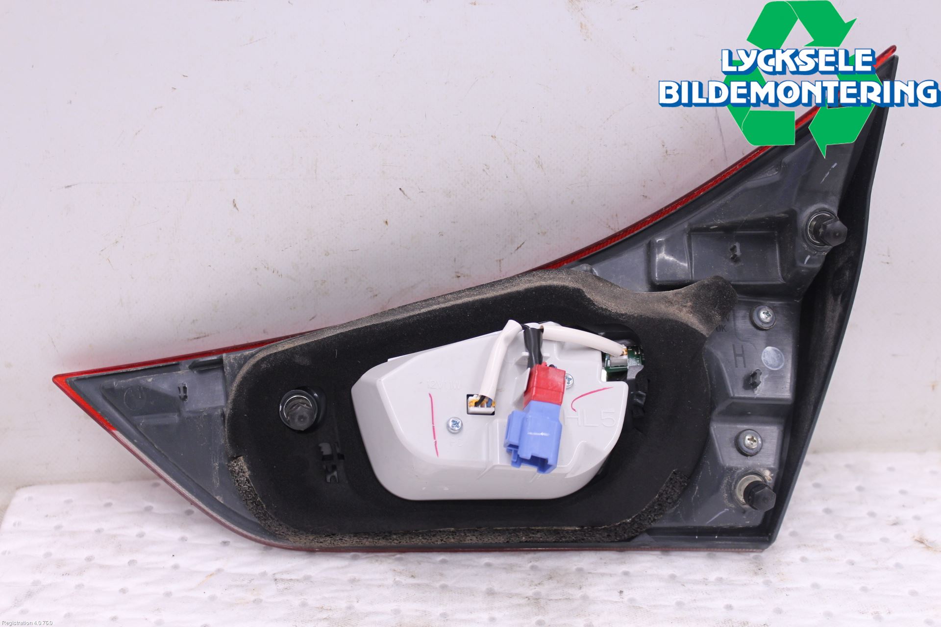 Toyota AURIS 13-19 Bakljus Lucka Vä
