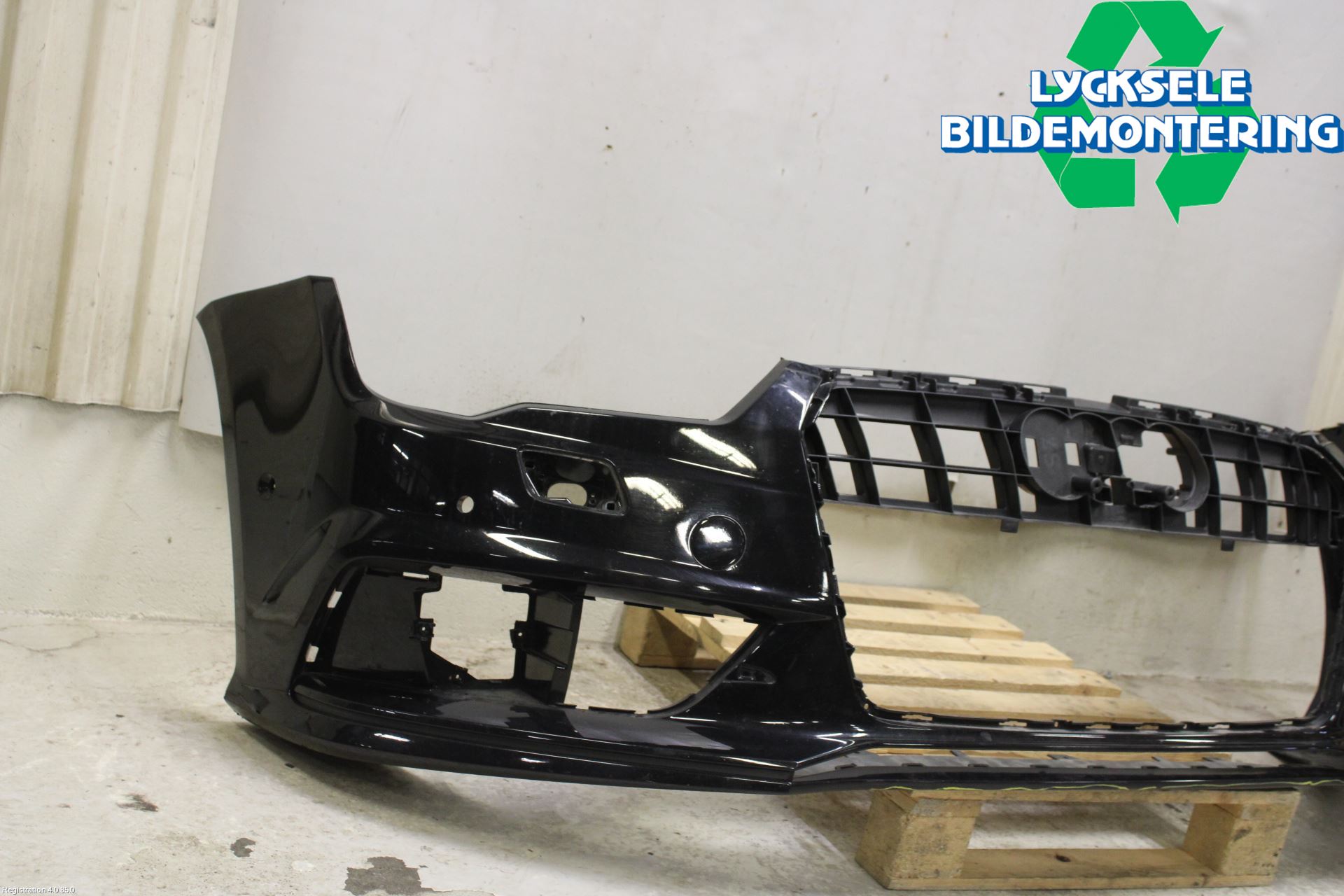 Audi A7/S7 4G 11-17 Stötfångarbeklädnad Fram