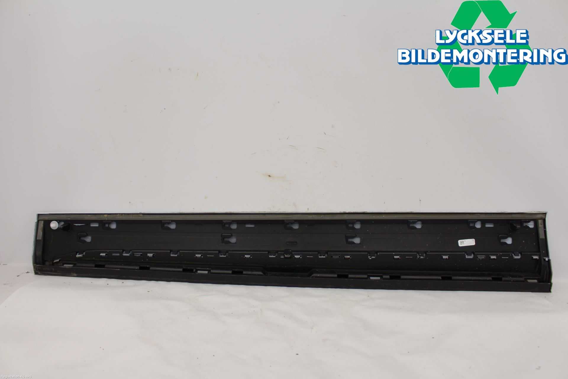 Audi Q5/SQ5 17- Dörr Dekorlist Fram Hö