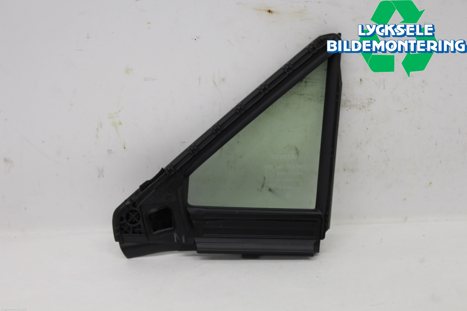 Toyota RAV4 19- Dörruta Fram Lilla Hö