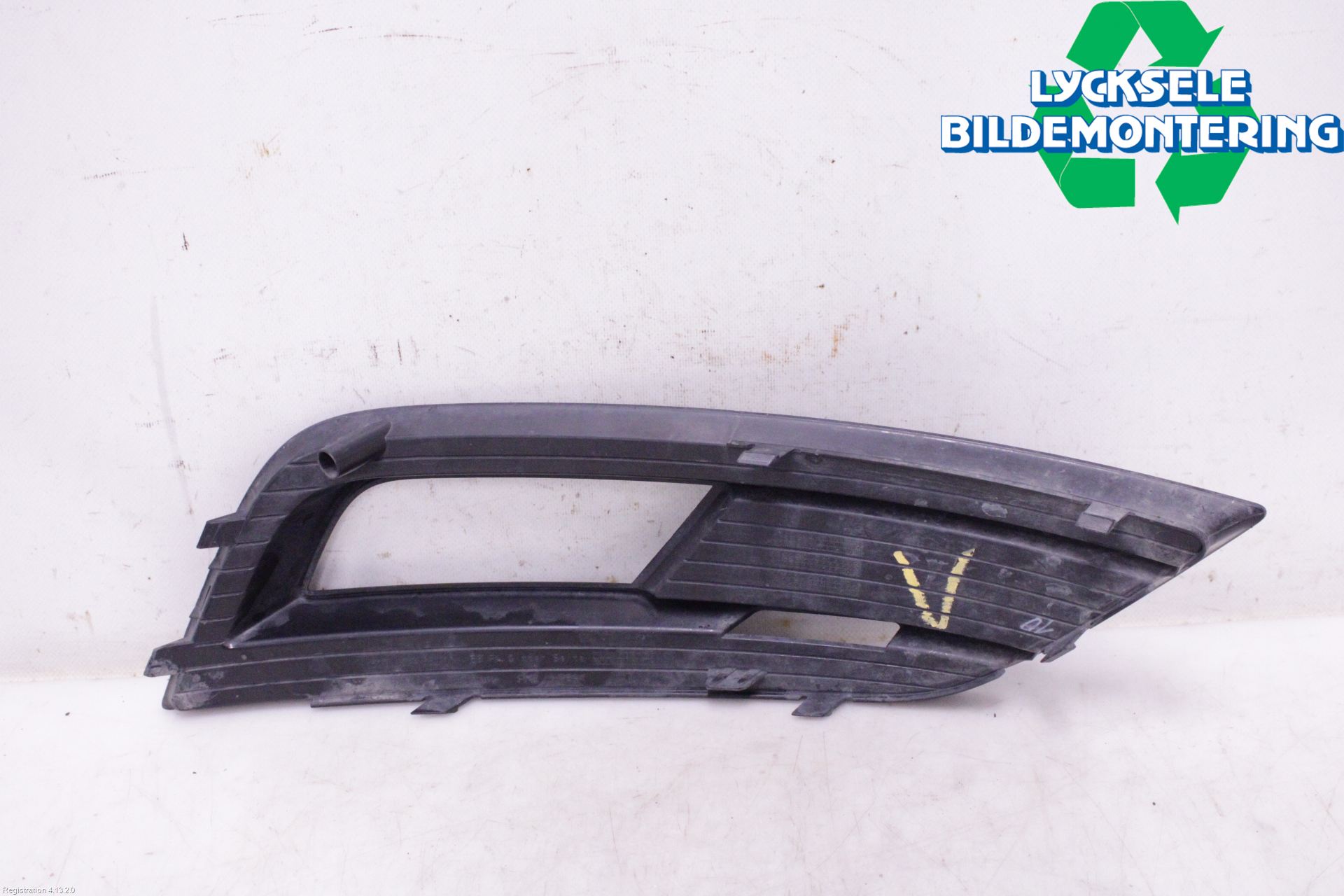 Audi A4 12-15 Dimljussarg Fram