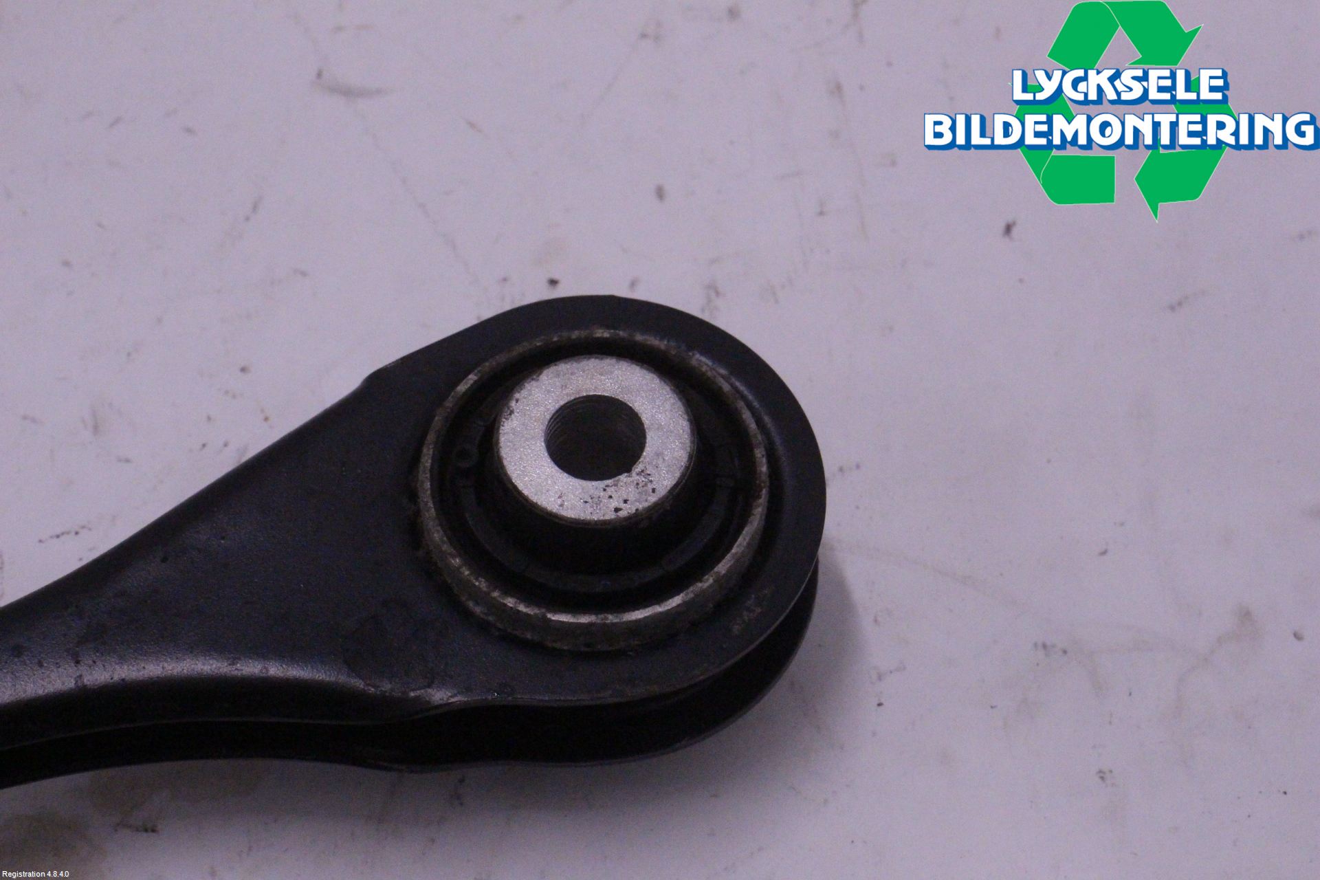 Volkswagen VW ID.4 21- Bärarm Bak Vä-Hö