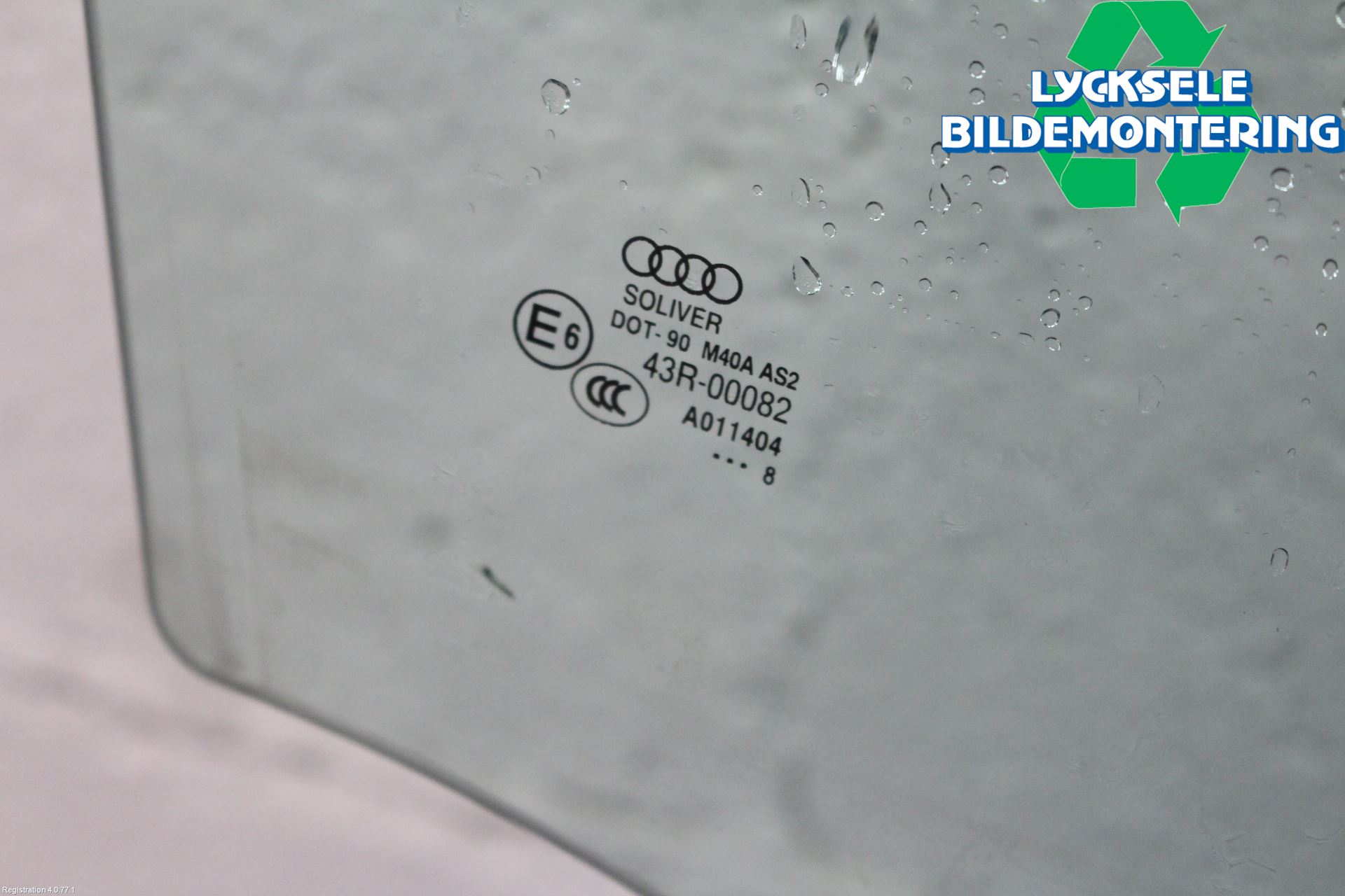 Audi Q3 8U 12-18 Dörruta Fram Höger