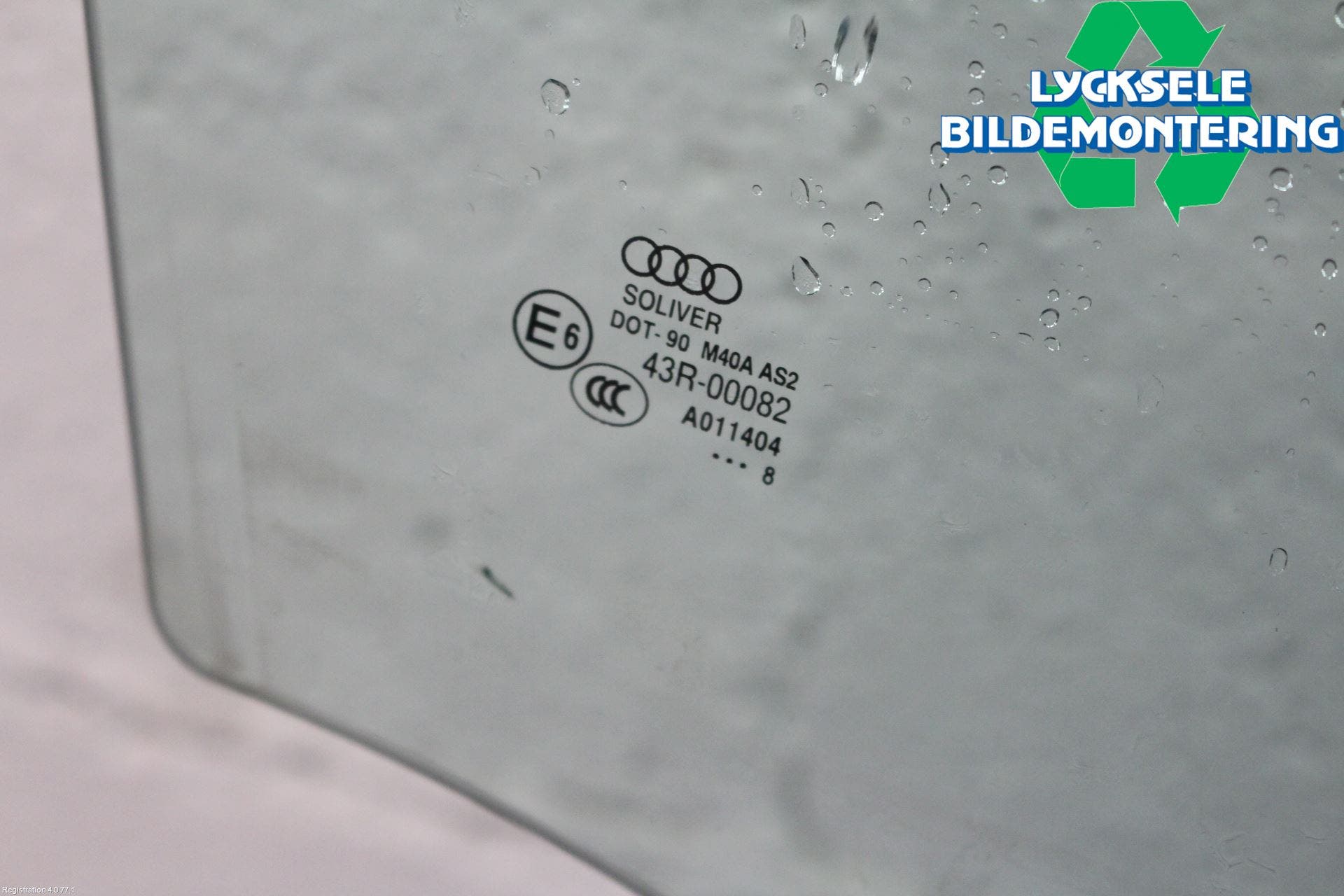 Audi Q3 8U 12-18 Dörruta Fram Höger