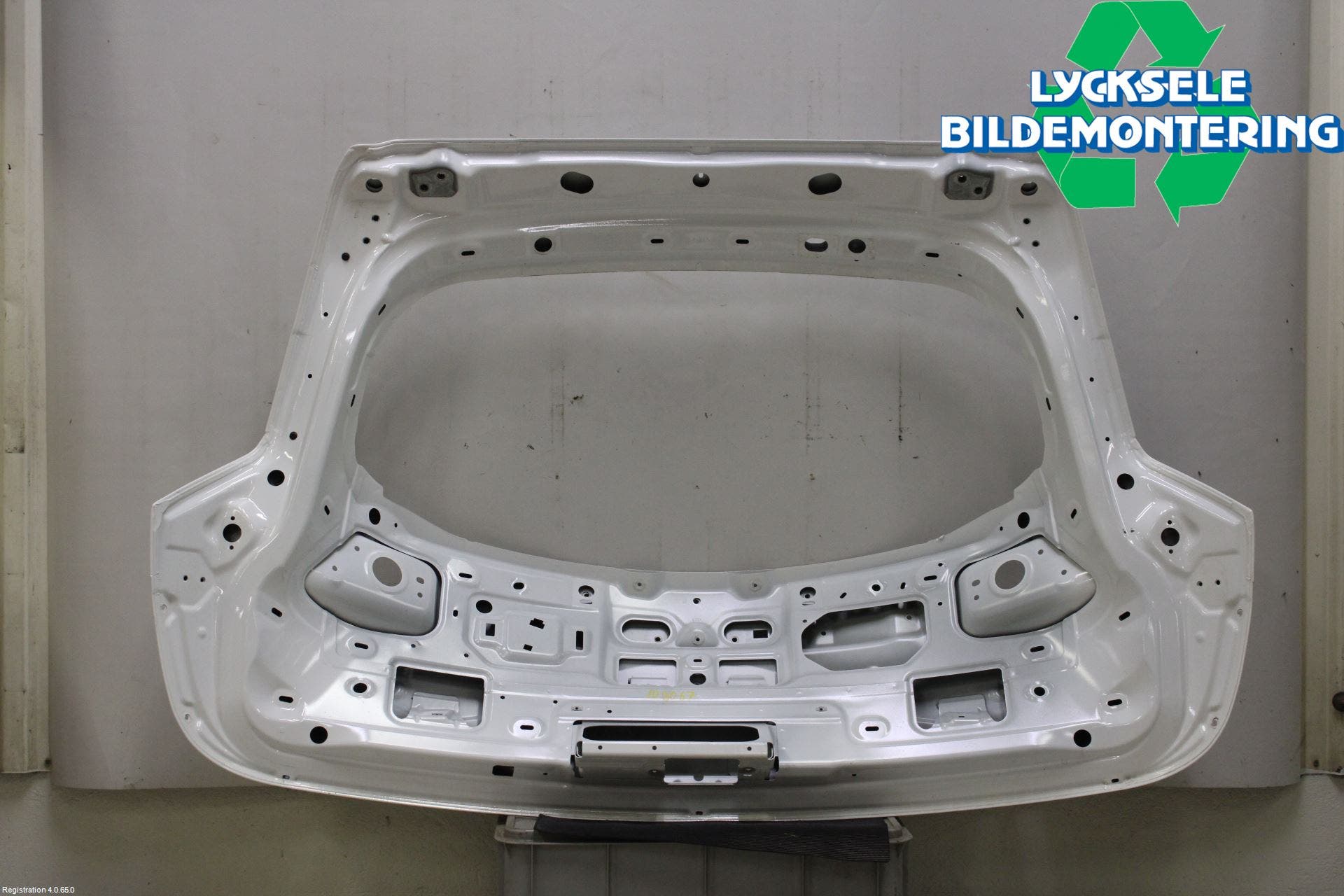 Opel INSIGNIA 09-16 Baklucka Kombi