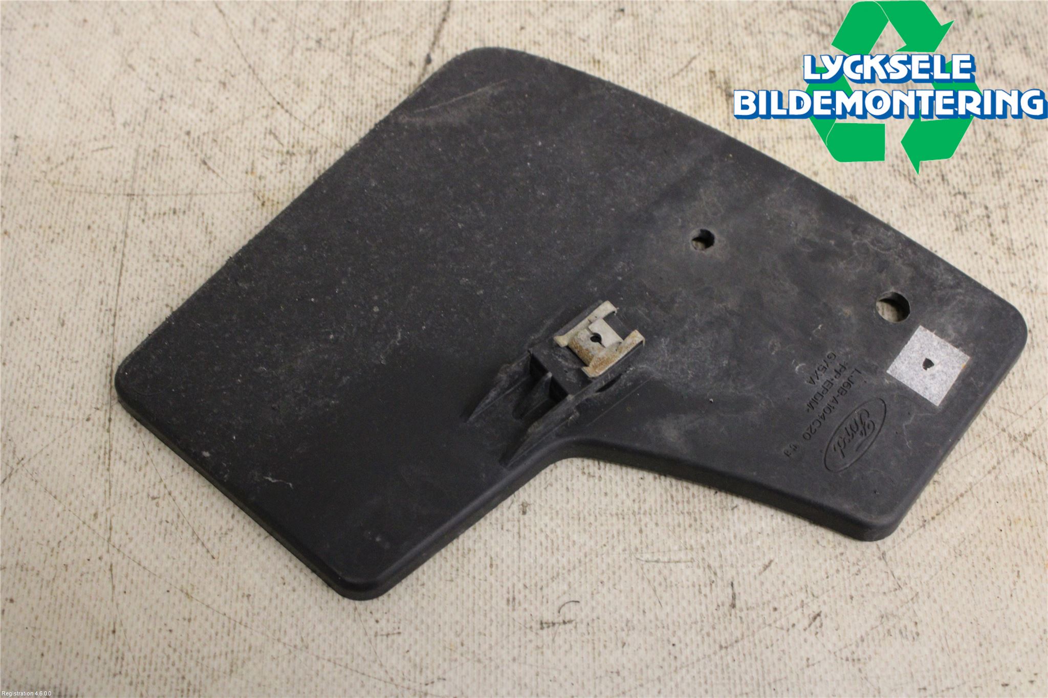 Ford KUGA/KUGA PHEZ/FHEV 20- Hasplåt Plåt-Plast