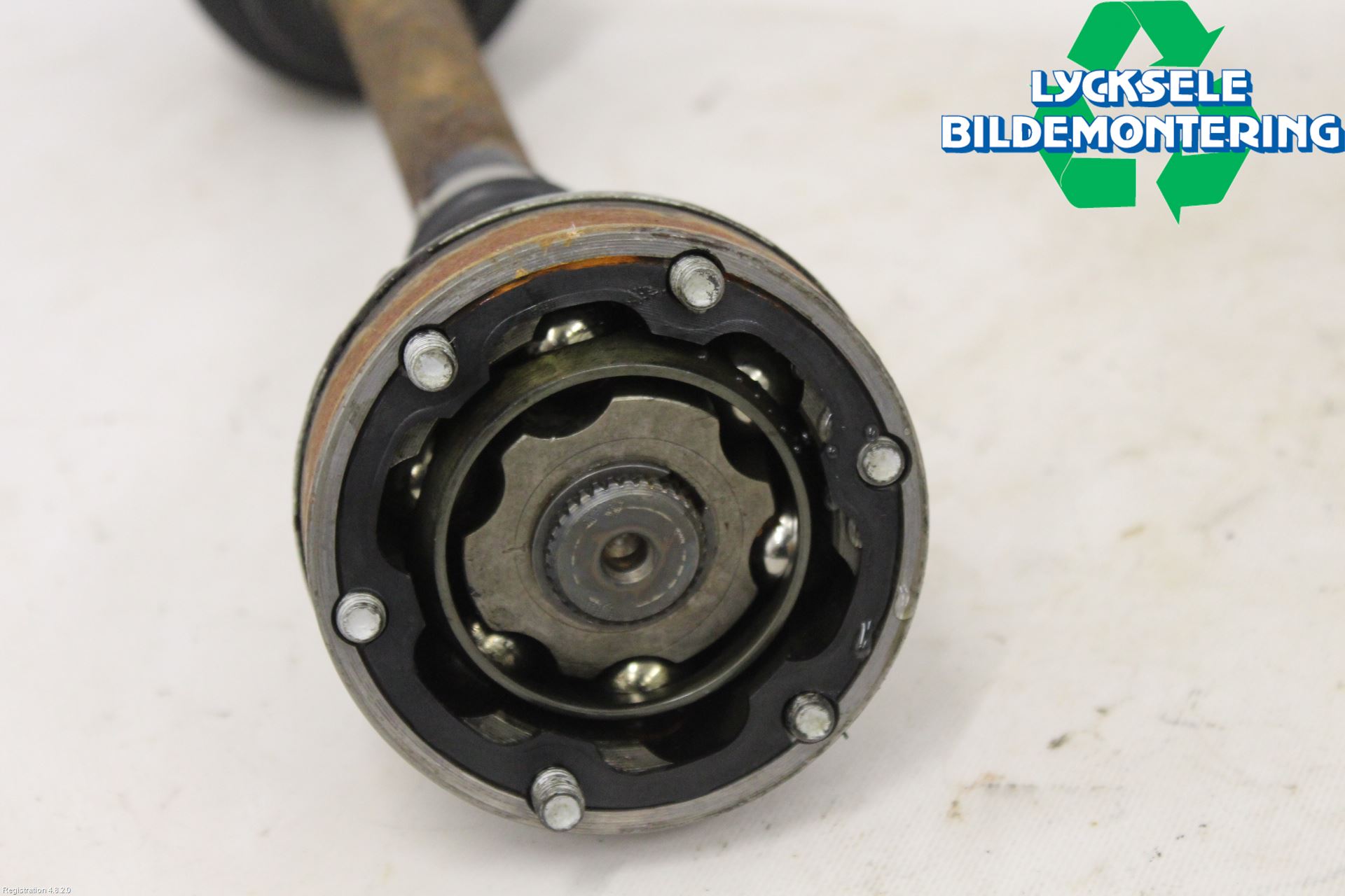 Skoda PRAKTIK Drivaxel Fram Vänster