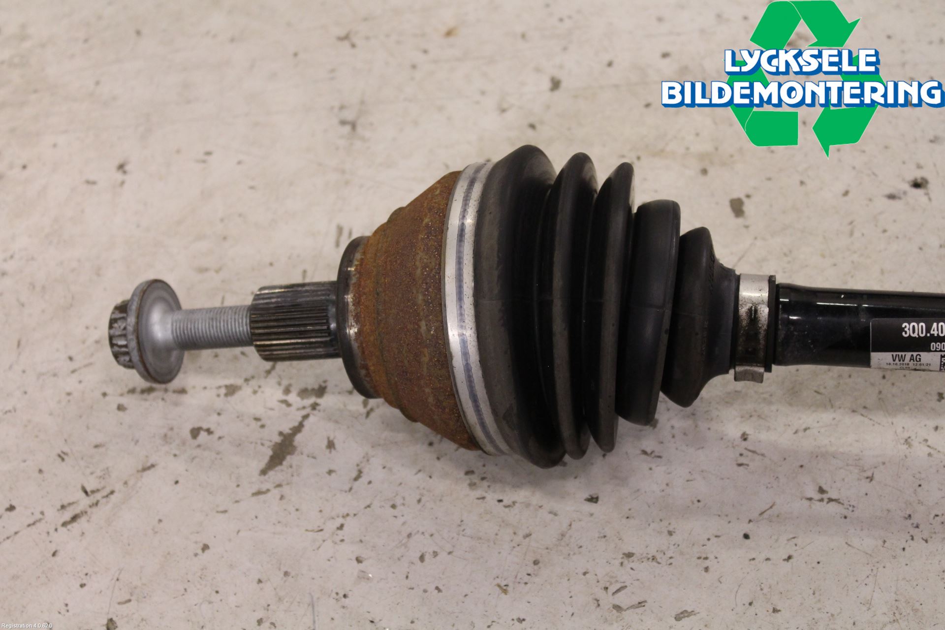 Volkswagen VW TIGUAN 16-24 Drivaxel Fram Vänster