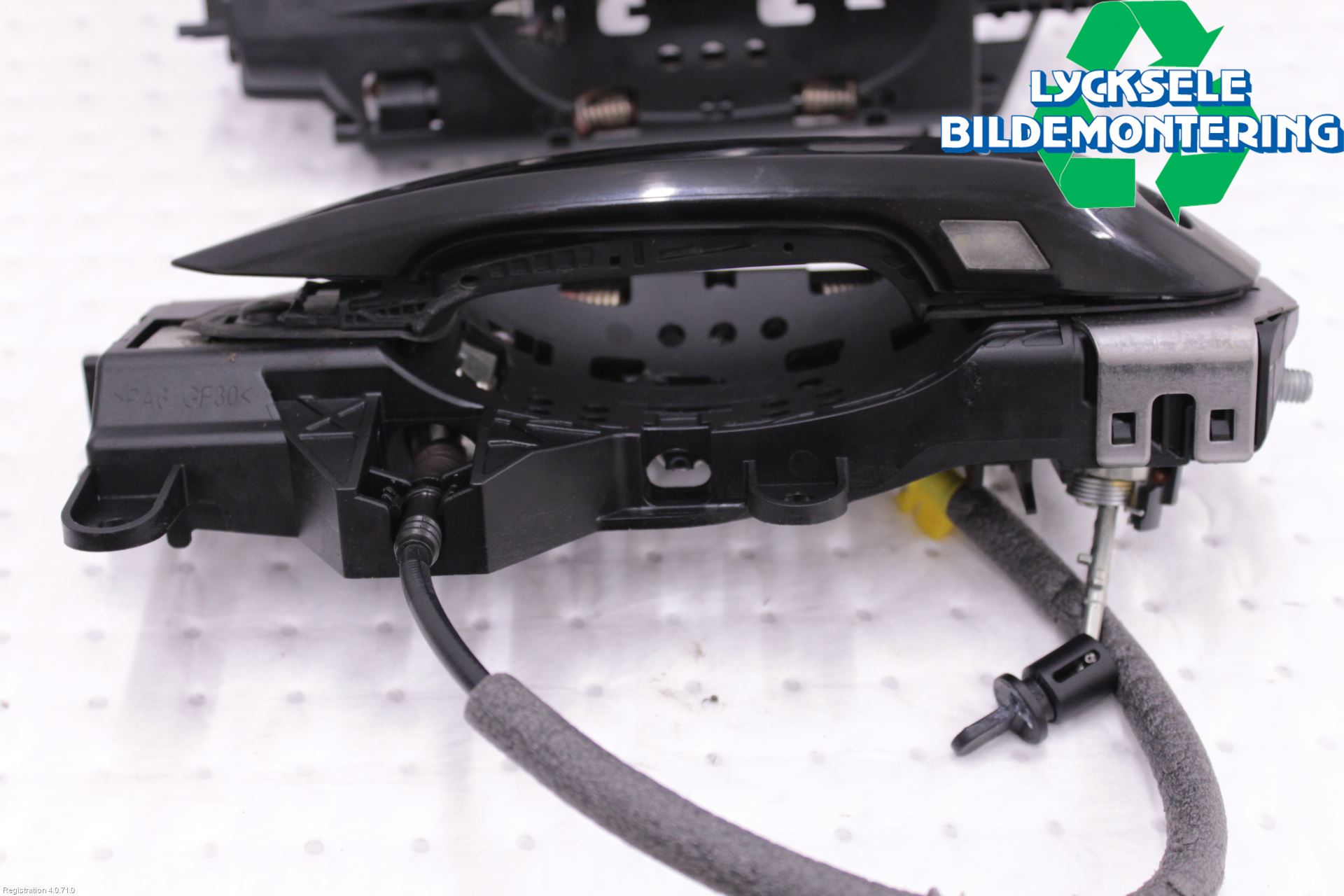 Audi A4/S4 B9 20- Dörrhandtag Yttre Vä