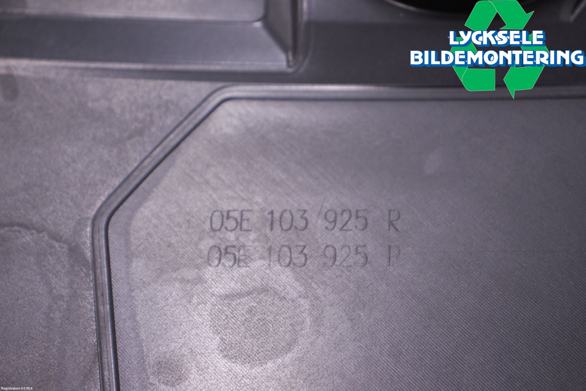 Volkswagen VW GOLF / E-GOLF VIII 20- Motorkåpa