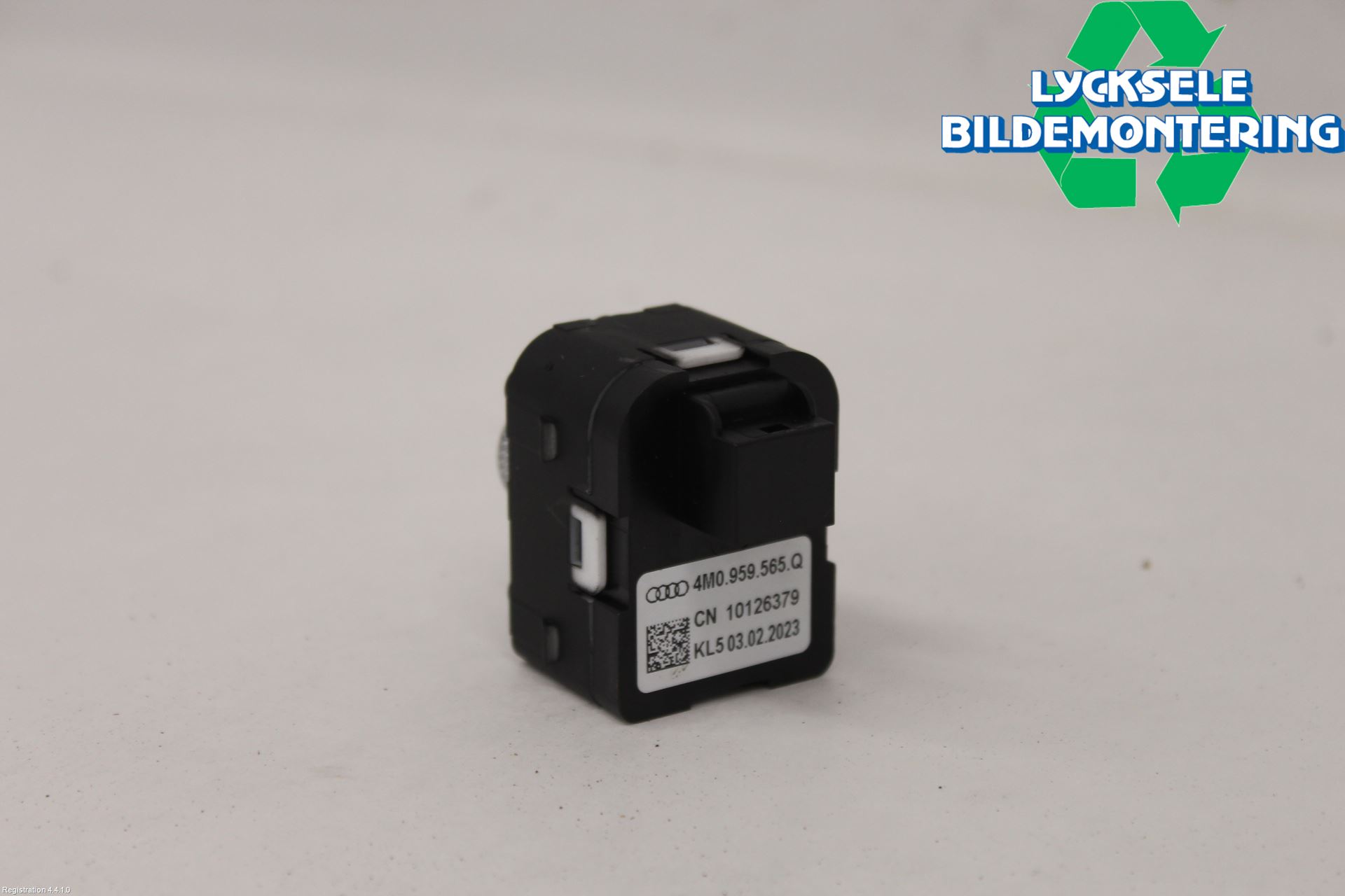 Audi A4/S4 B9 20- Strömställare Spegel