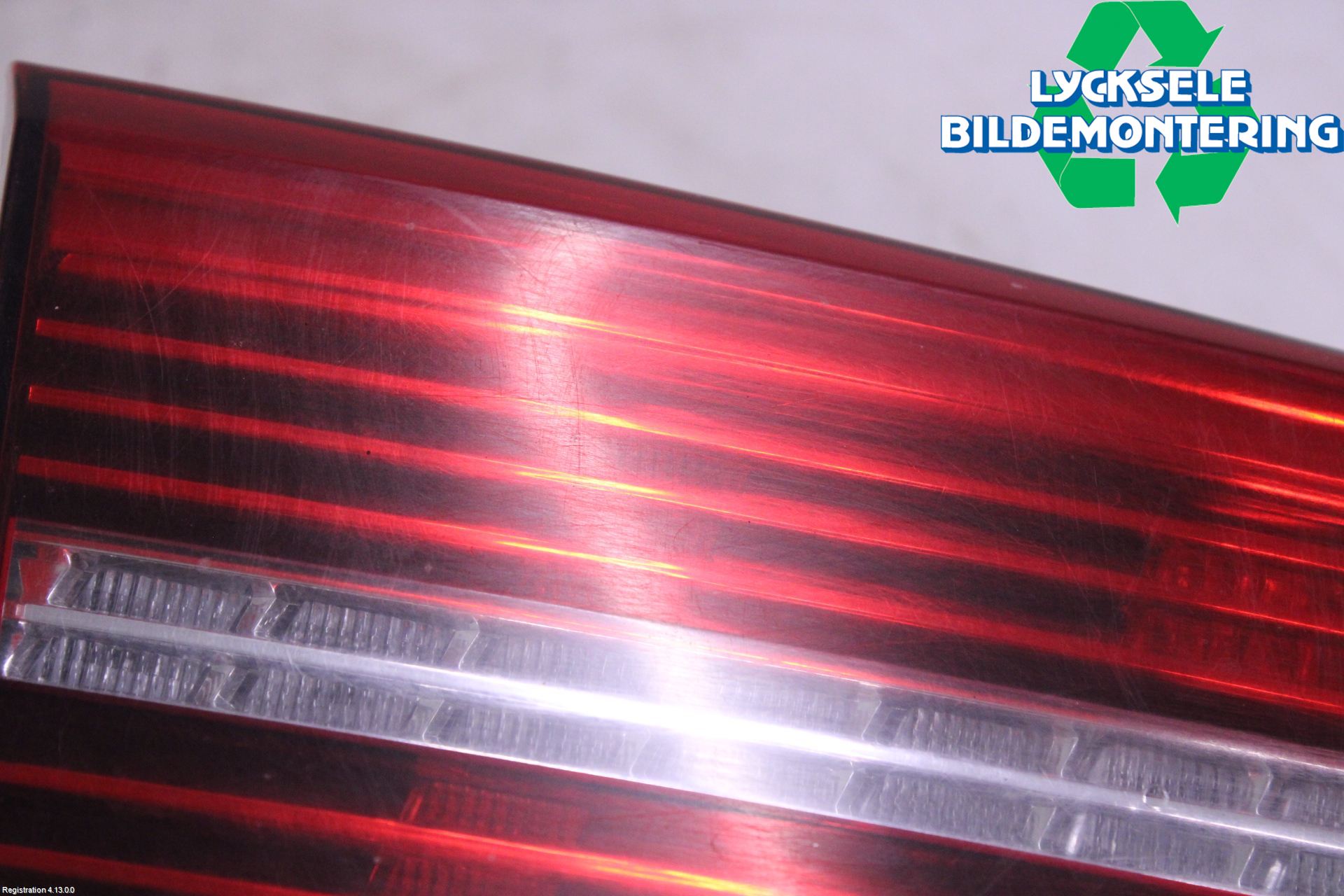 Volkswagen VW PASSAT 15-19 Bakljus Lucka Vä