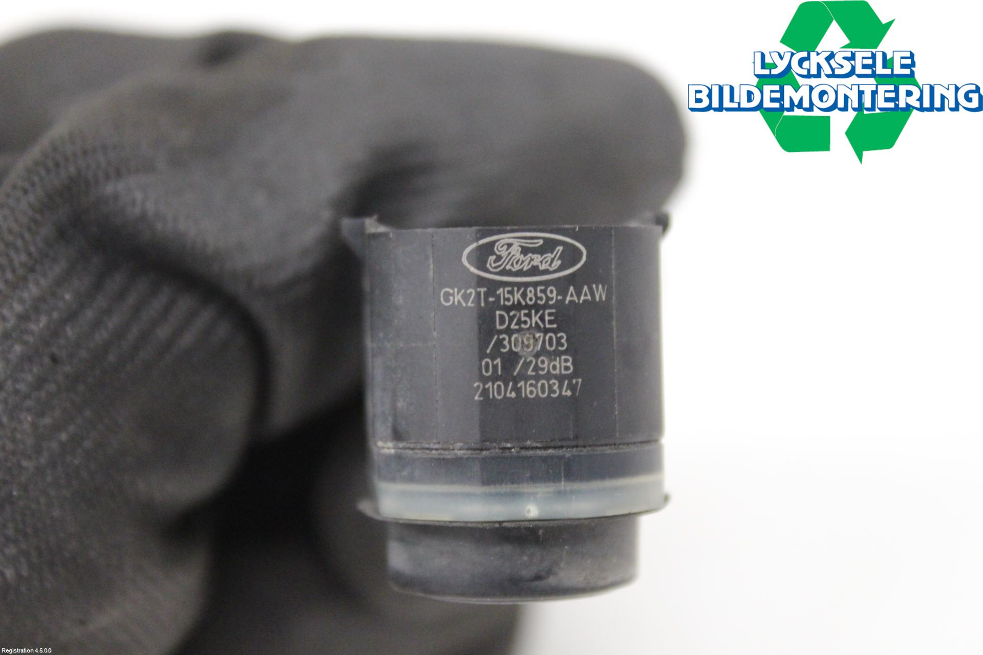 Ford KUGA 13-16 Parkeringshjälp Frontsensor