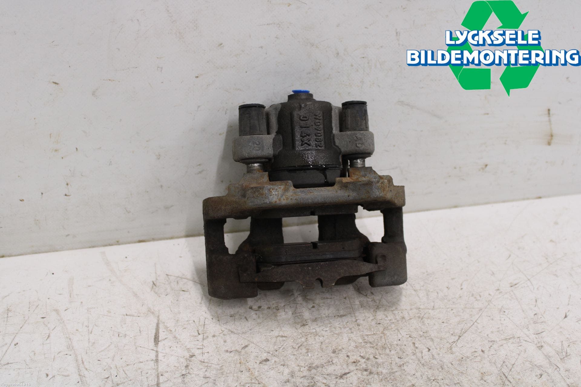 BMW 3 F30/F31/F80 12-19 Bromsok Bak Höger