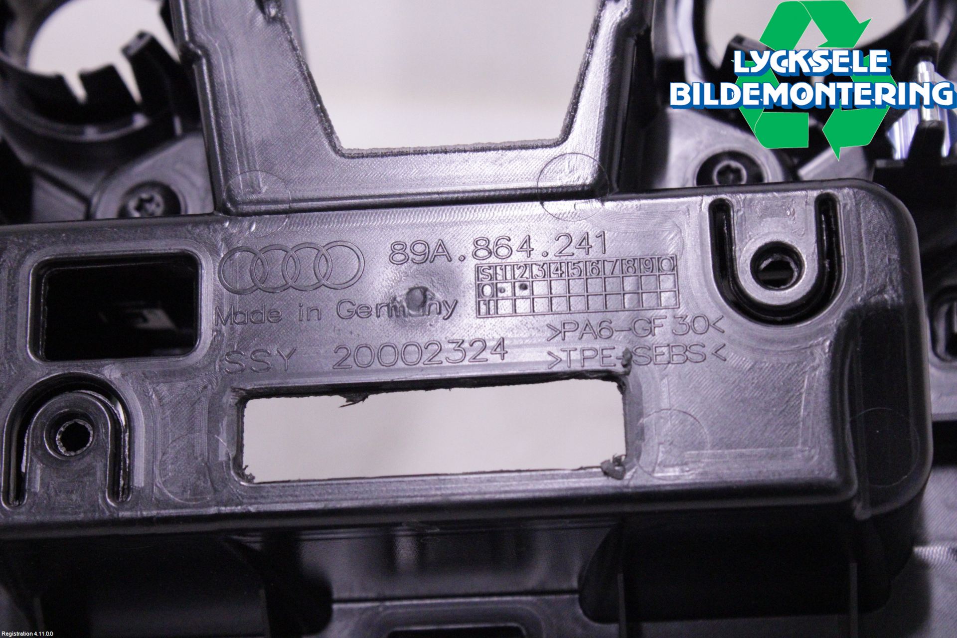 Audi Q4 E-TRON FZ 22- Inredning Sarg Växelspak