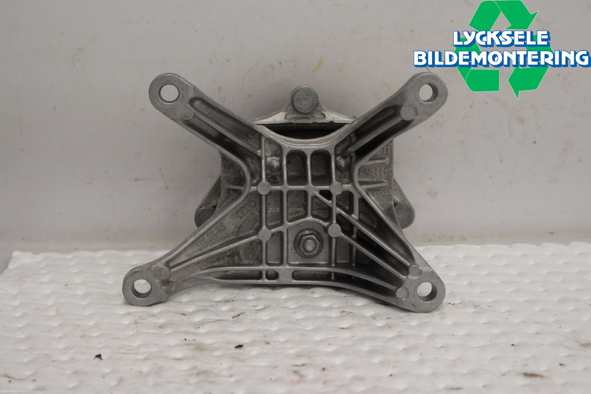 Audi A7 Sportback 4K 18- Växellådsfäste