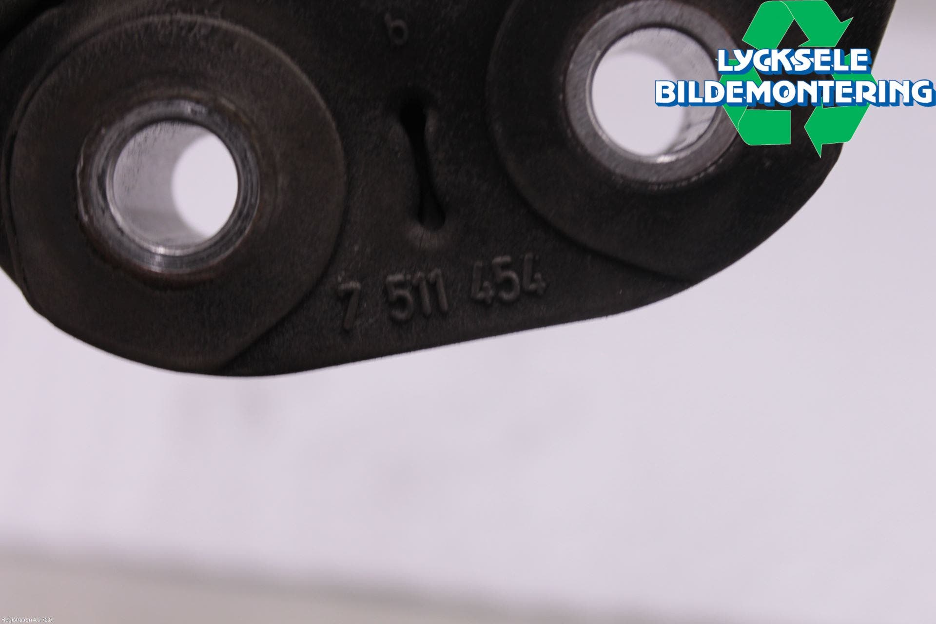 BMW X1 E84 10-15 Mellanaxel Gummiknut