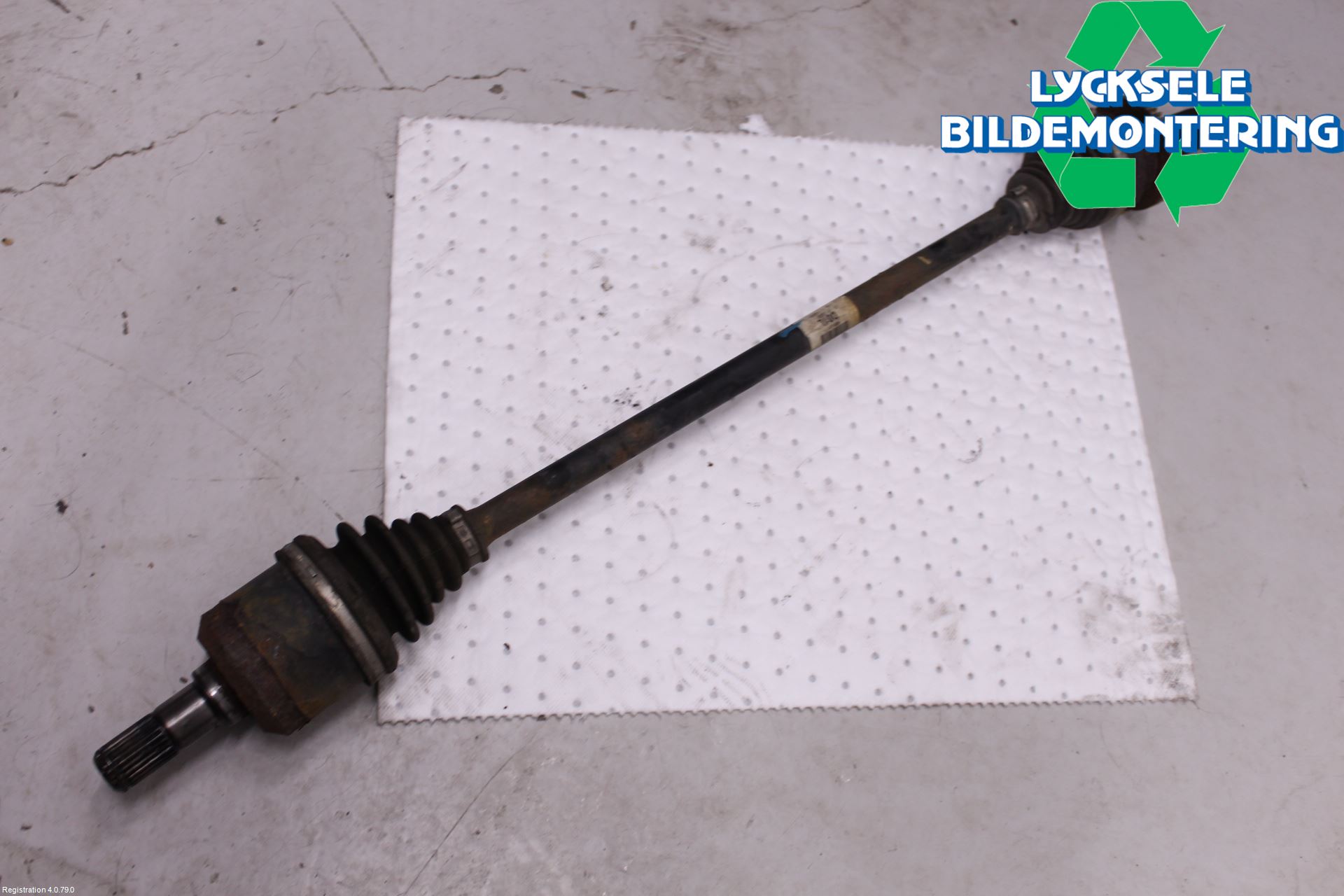 Hyundai SANTA FE 13-18 Drivaxel Bak Vänster