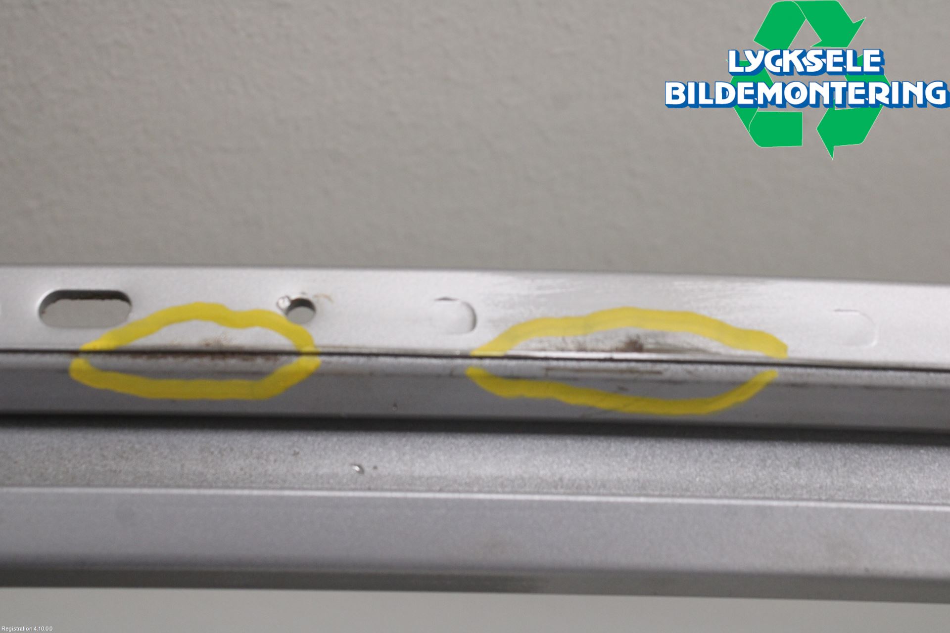 Toyota AVENSIS 09-15 Dörr Fram Höger