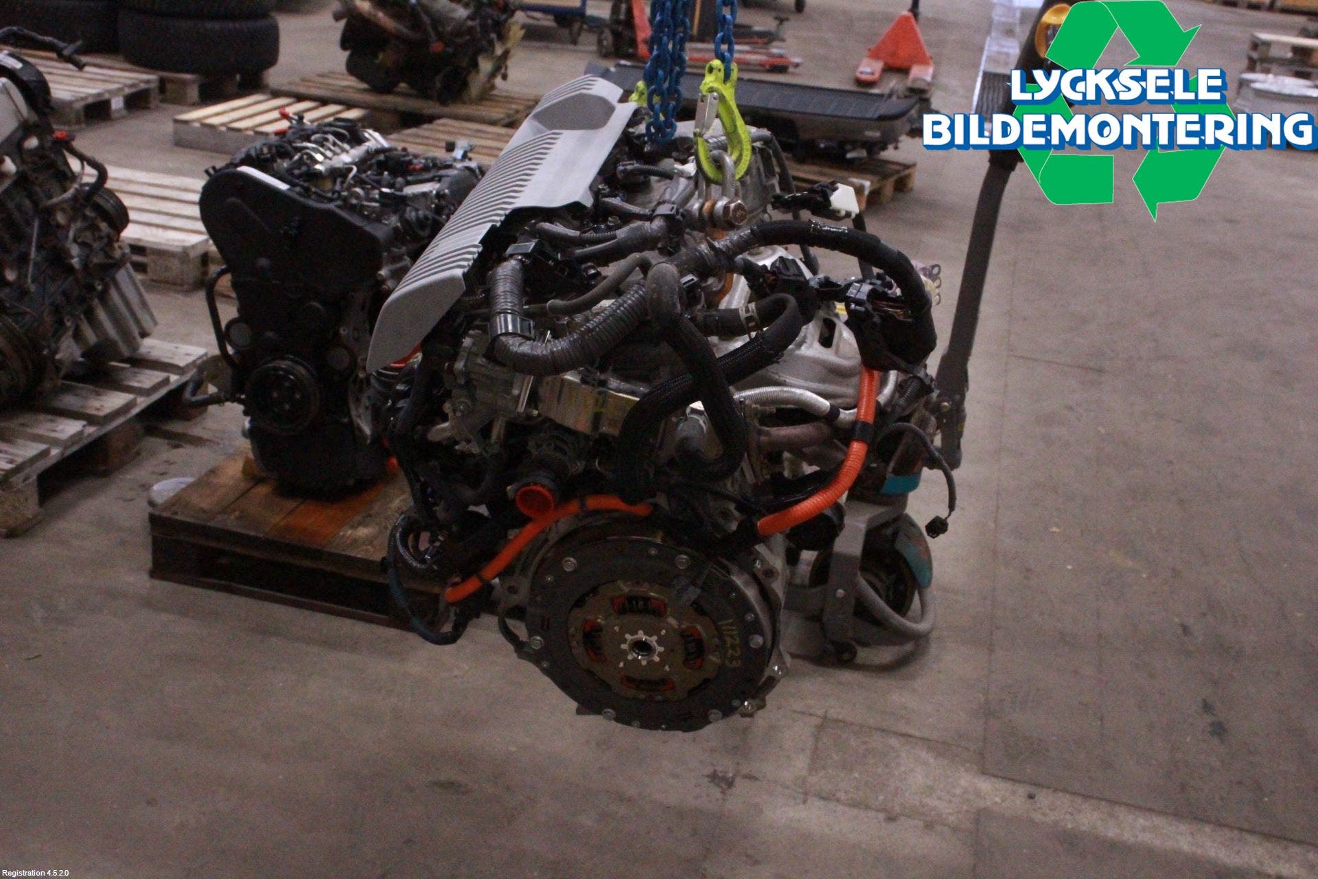 Toyota AURIS 13-19 Motor Bensin