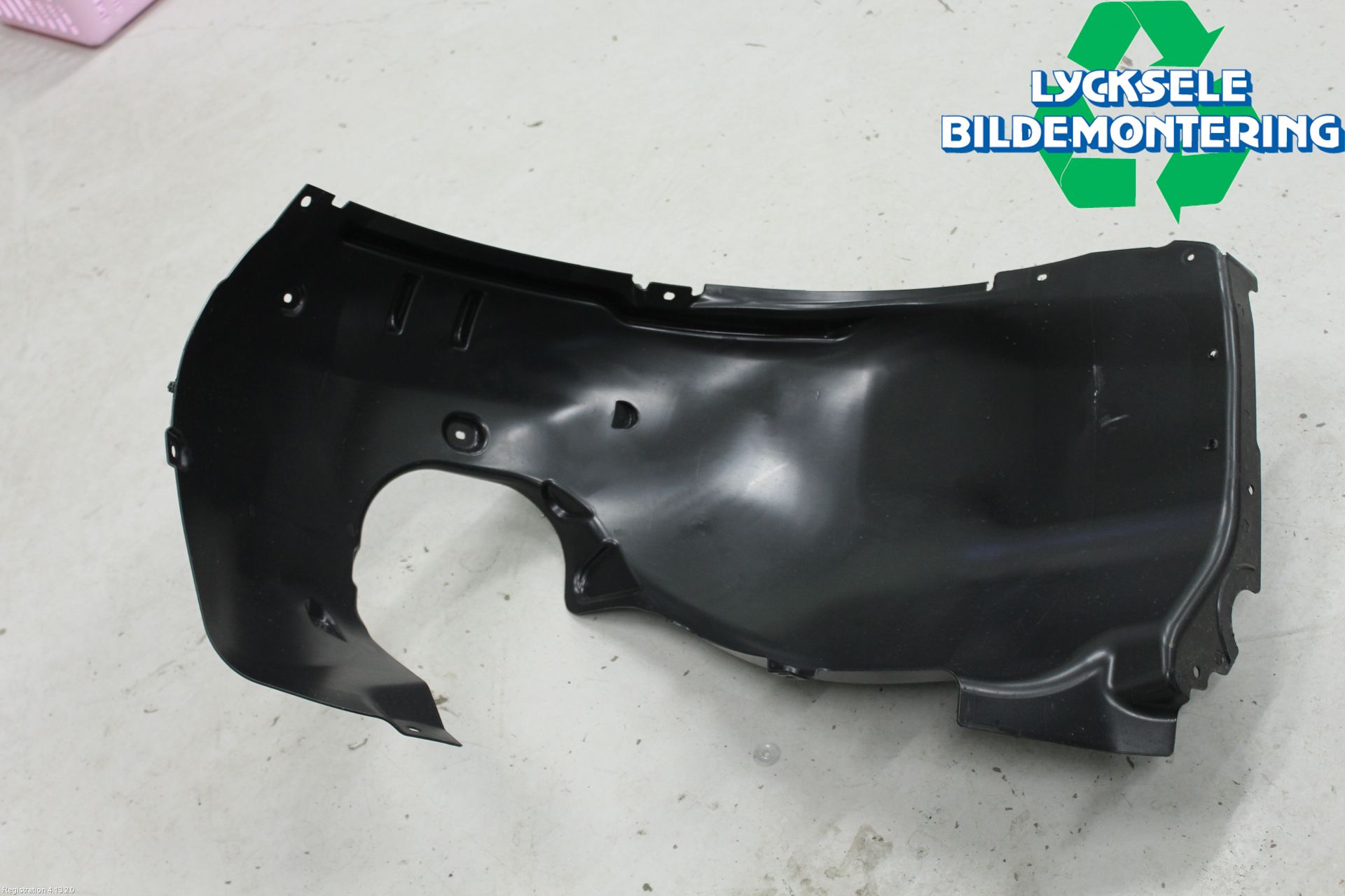 Volkswagen VW PASSAT 24- Skärm Inner