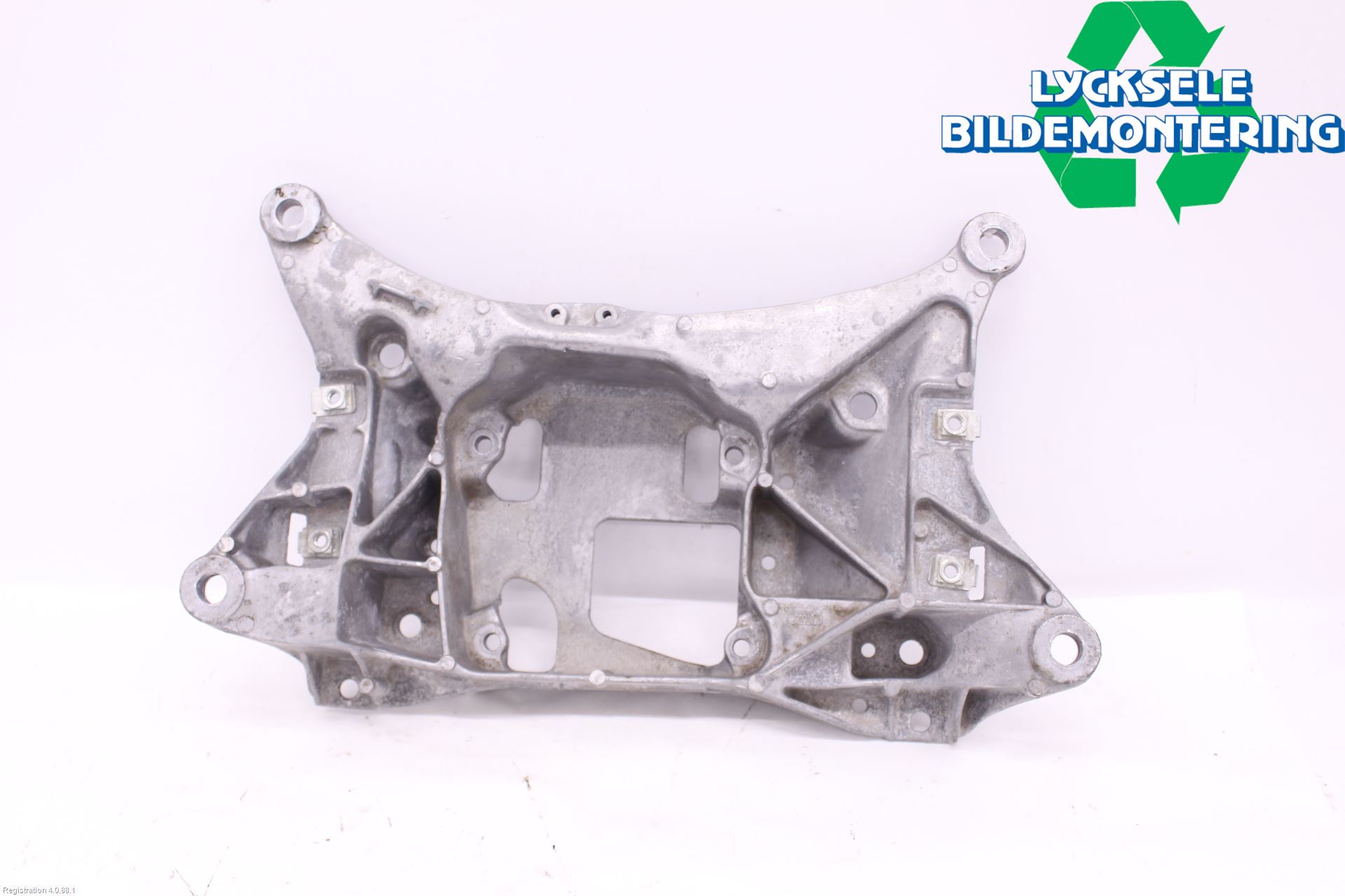 Audi A6 F2/C8 19- Växellådsbalk